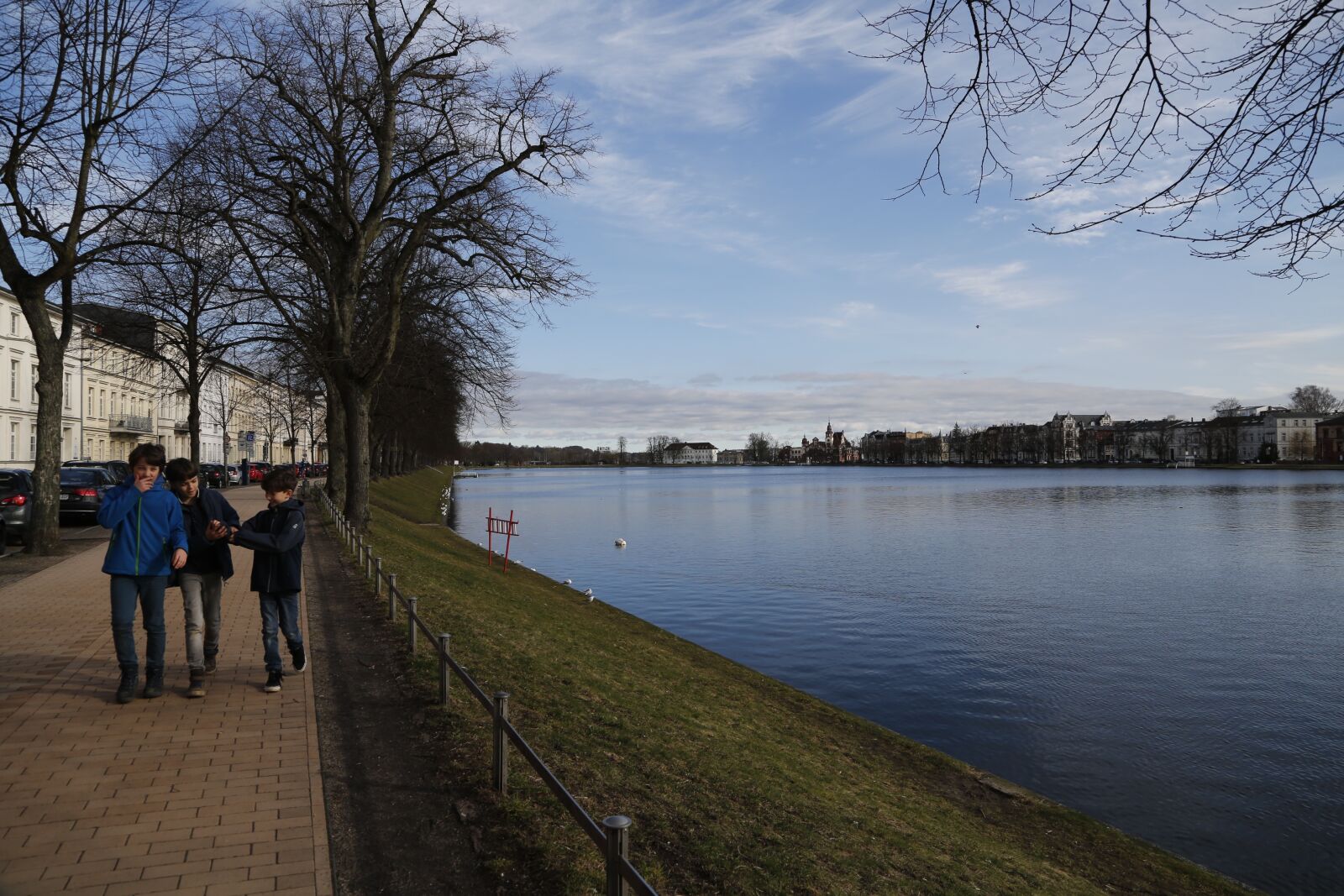 Canon EF 24-105mm F4L IS USM sample photo. Lake, scenery, white cloud photography