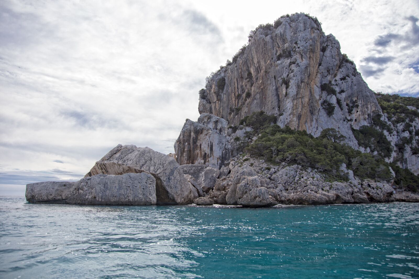 Canon EOS 6D sample photo. Cliff, mediterranean, rock photography