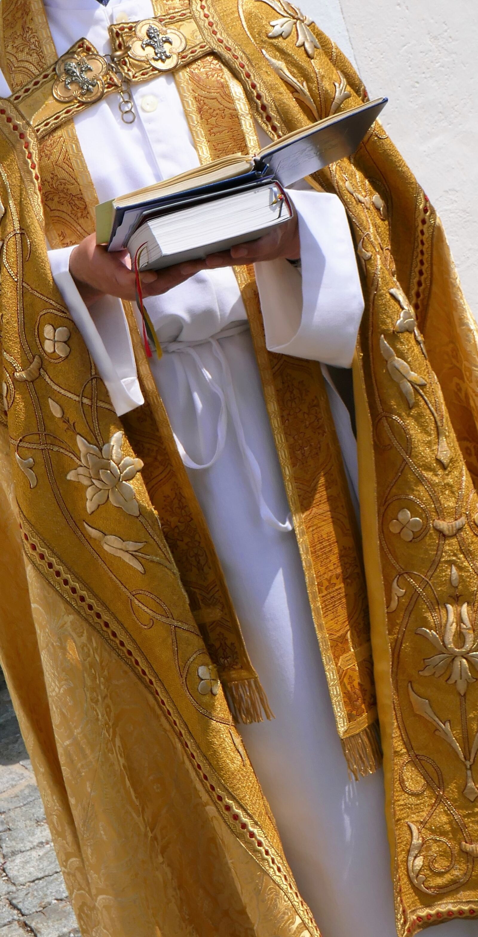 Panasonic DMC-TZ101 sample photo. Priest, bible, book photography