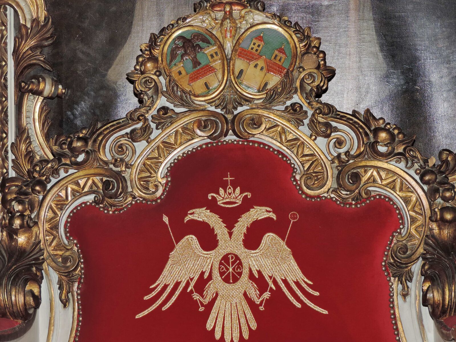 Nikon Coolpix P520 sample photo. Carving, chair, handmade, medieval photography