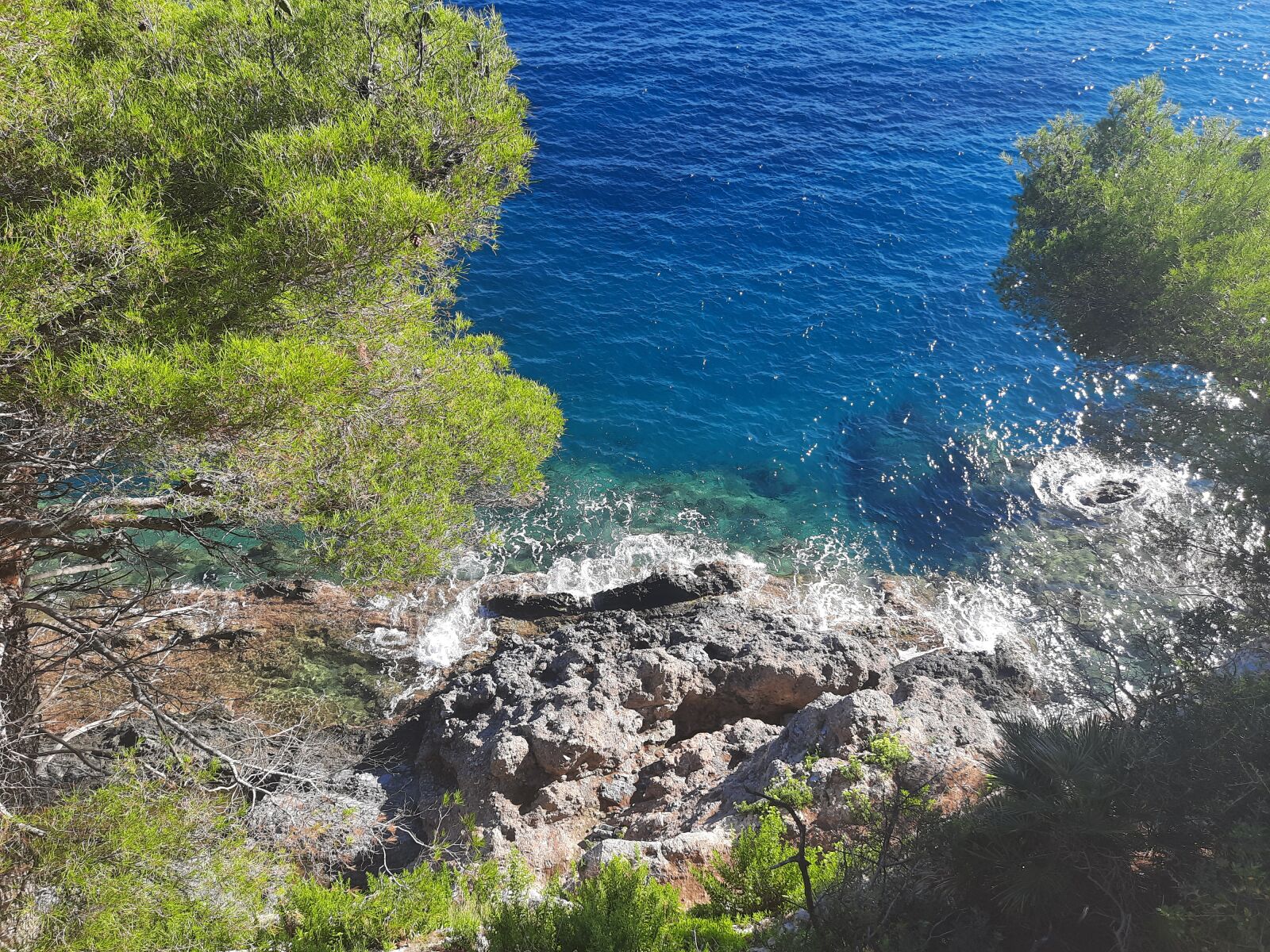 Samsung SM-M215F sample photo. Bergeggi, sea, liguria photography
