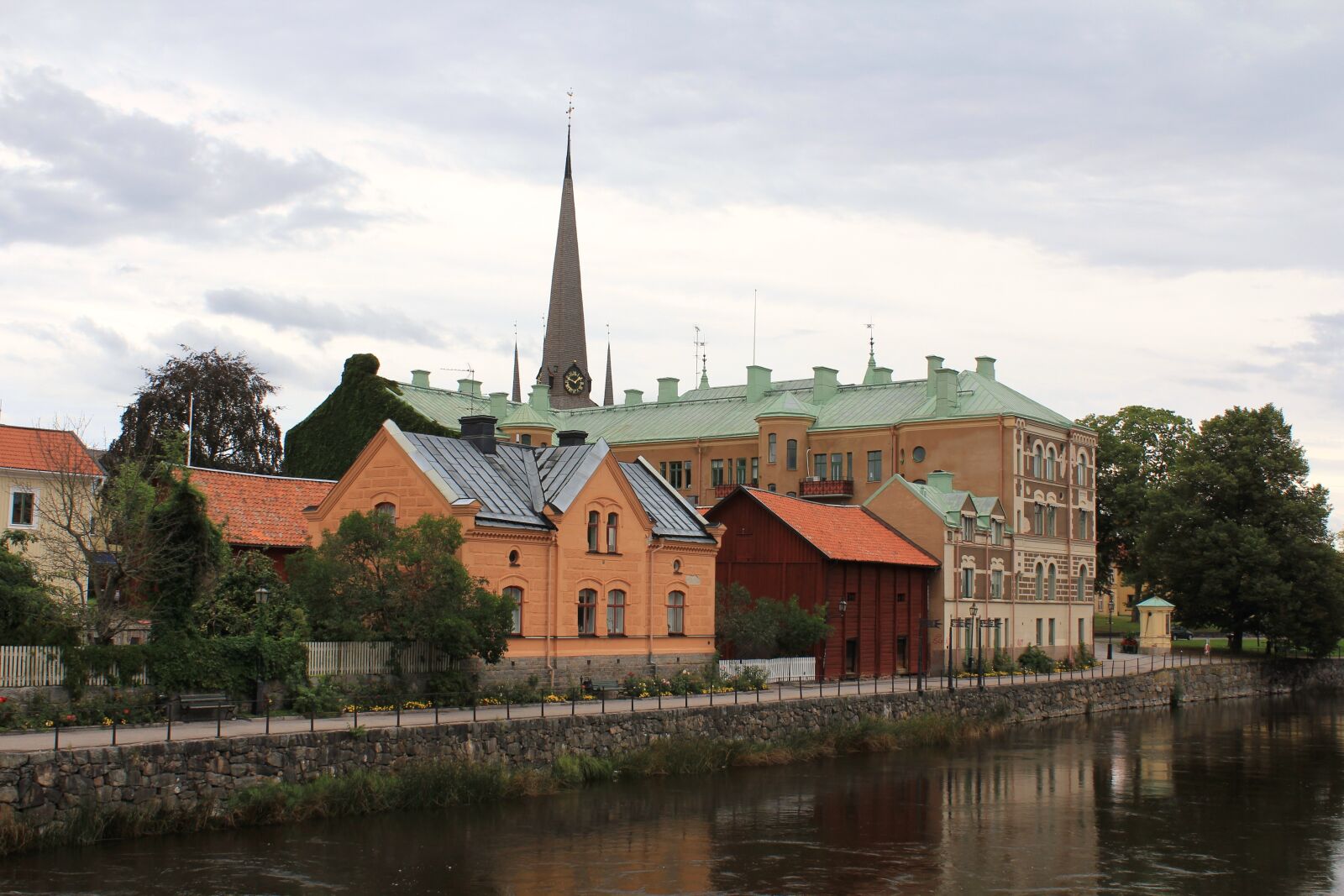 Canon EOS 550D (EOS Rebel T2i / EOS Kiss X4) sample photo. Arboga, kungsgården, sweden photography