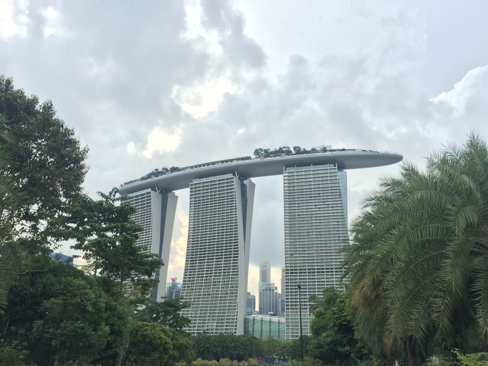 Apple iPhone 6 sample photo. Building, buildings, hotel, singapore photography