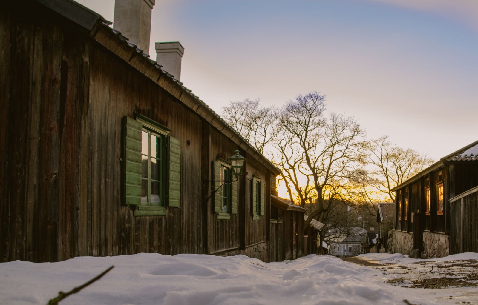 Nikon D5300 + Tamron 18-270mm F3.5-6.3 Di II VC PZD sample photo. Old town, winter, sunset photography