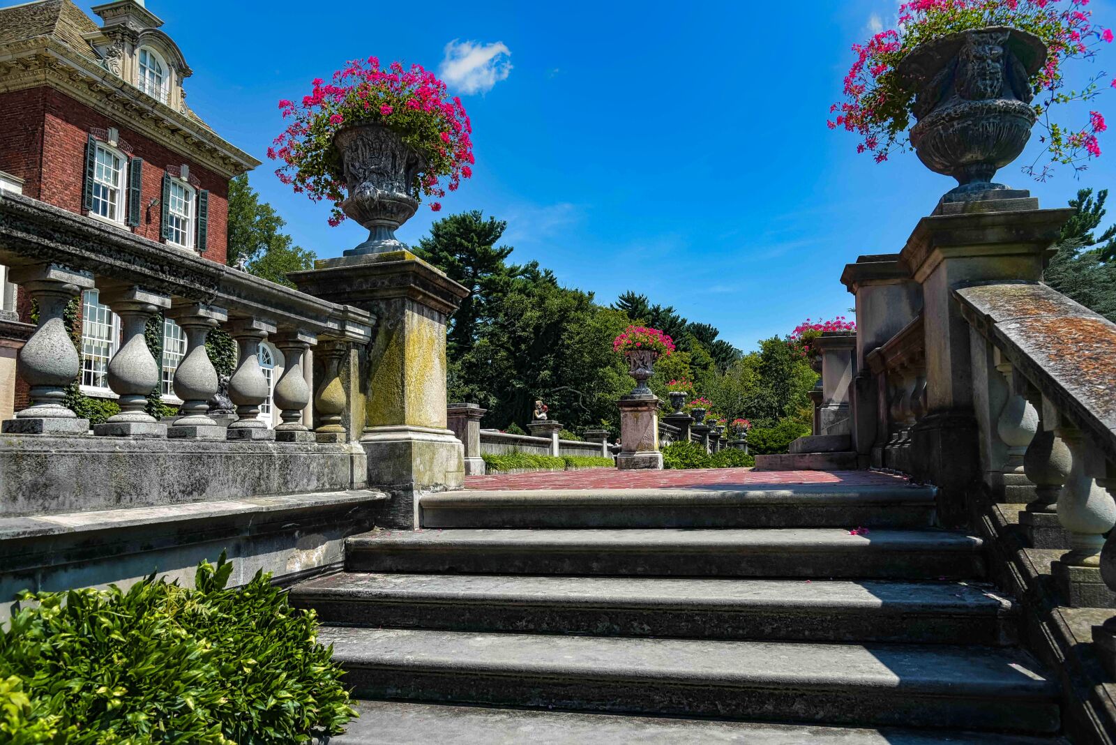 Nikon D750 sample photo. Mansion steps, balcony, summer photography