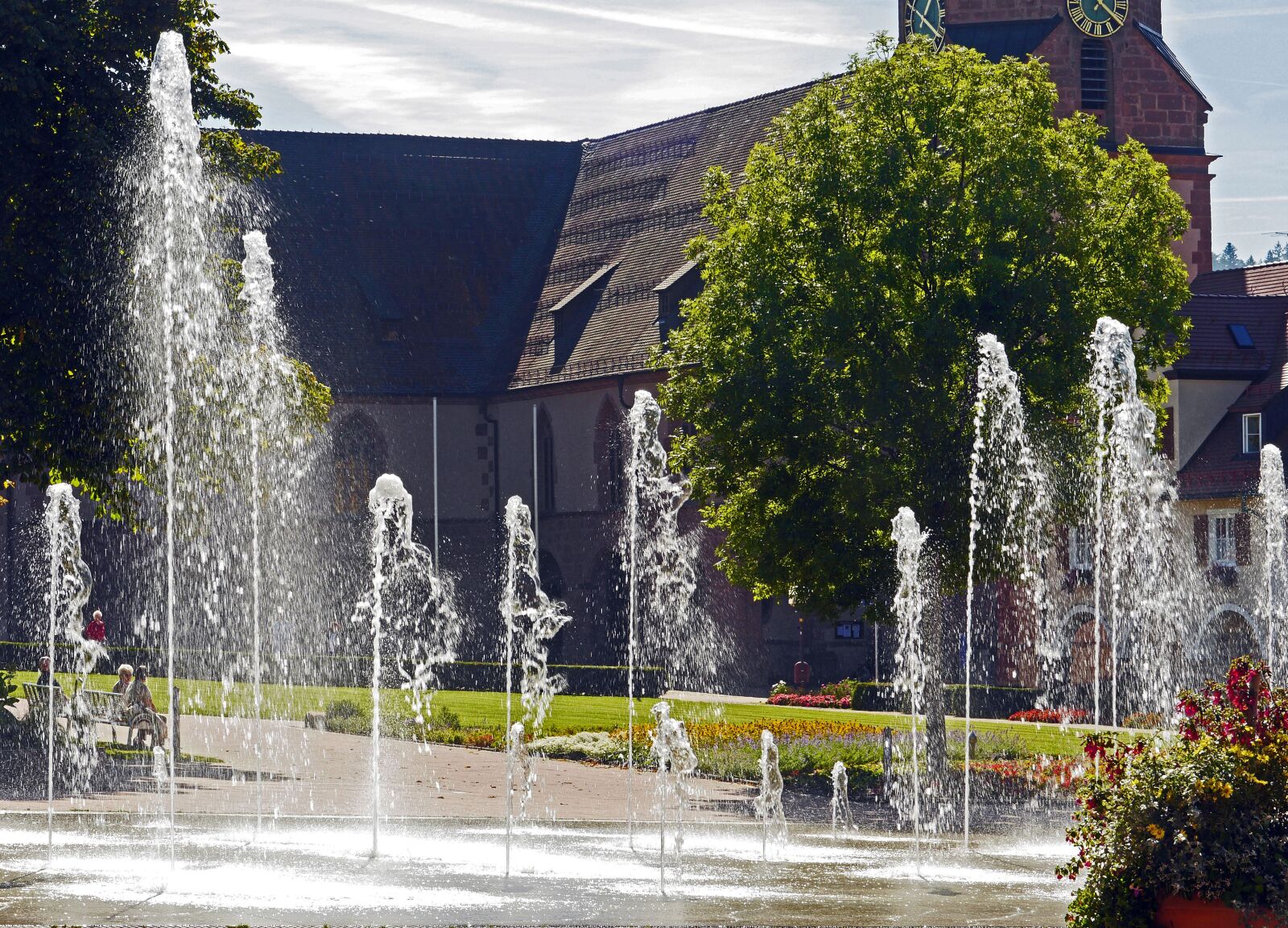 Panasonic Lumix DMC-GH3 sample photo. Fountains, park, summer photography