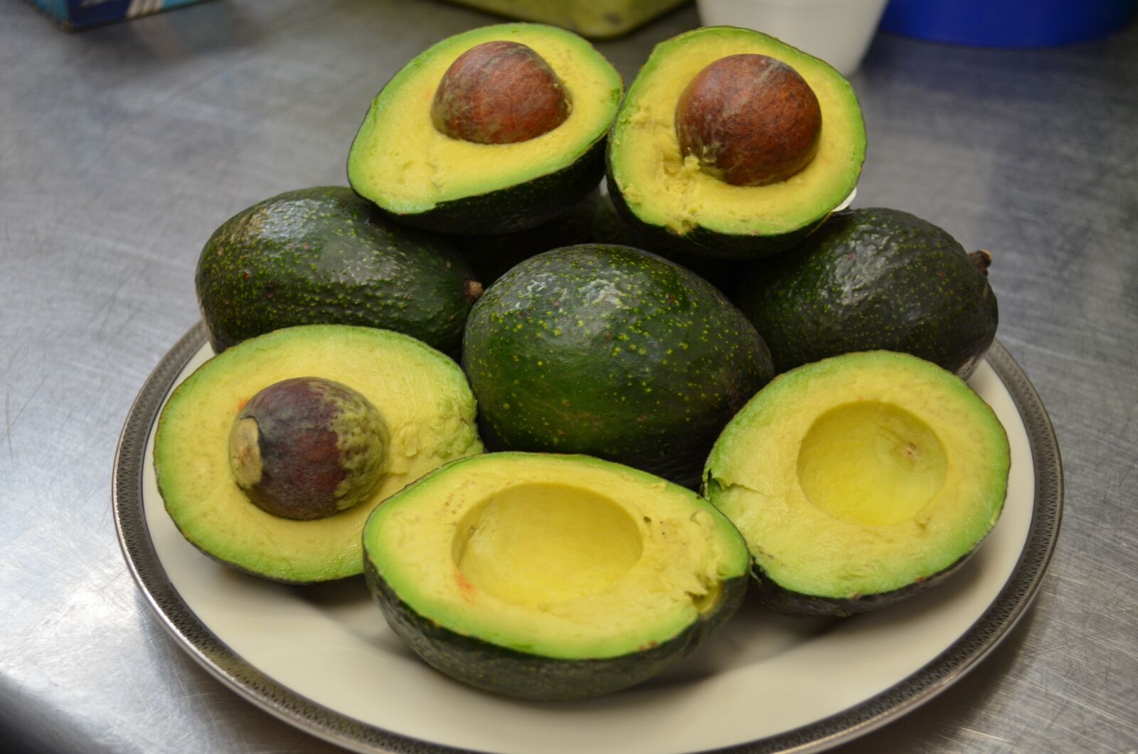 Nikon D5100 sample photo. El mariachi loco, avocado photography