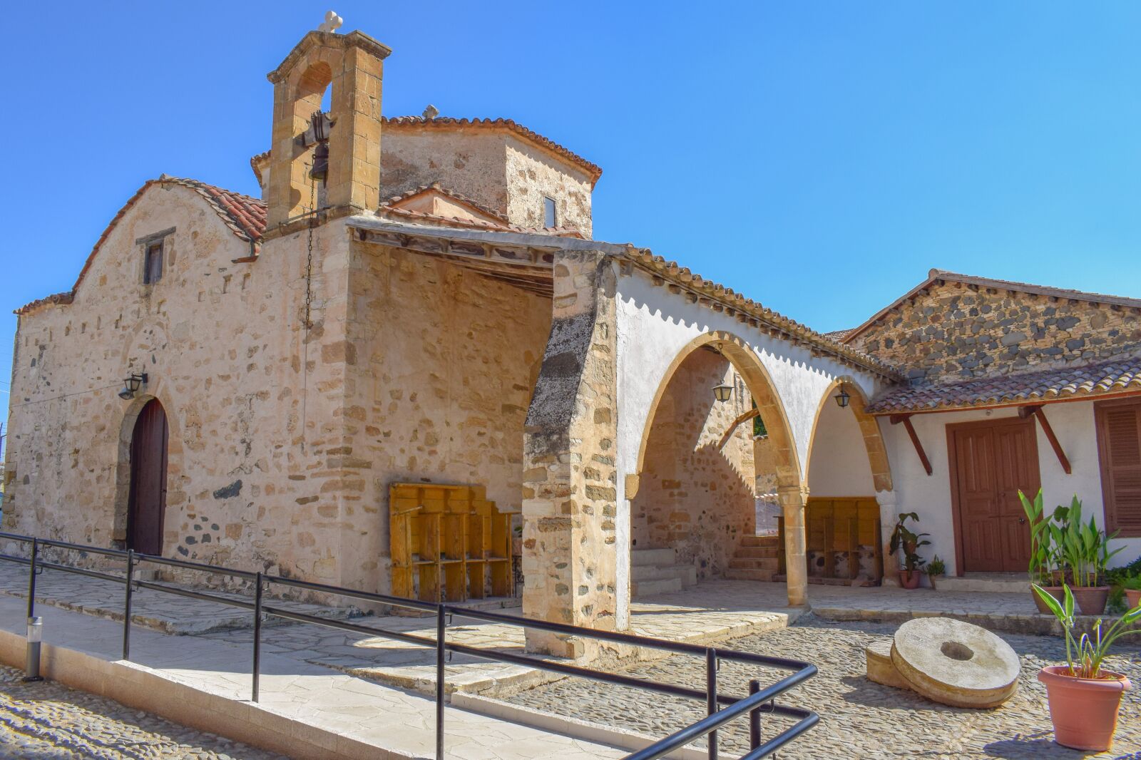 Nikon D3300 sample photo. Church, old, religion photography