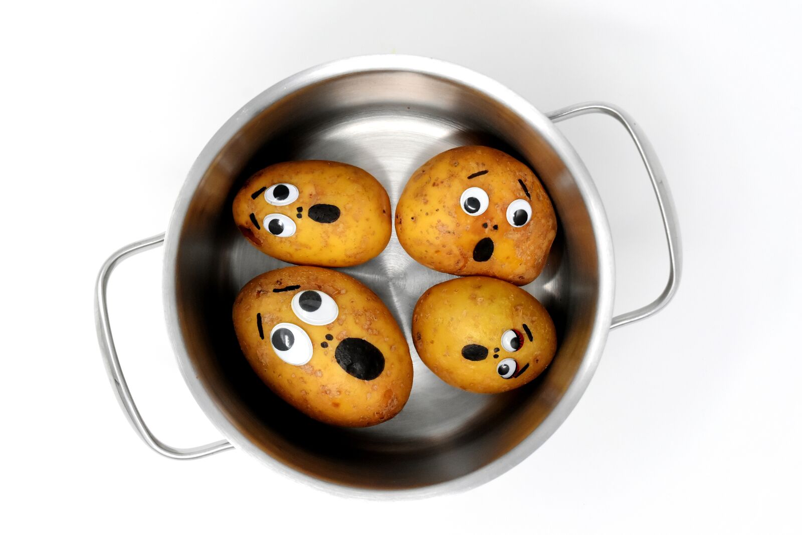 Nikon D7200 sample photo. Potatoes, fear, horror photography