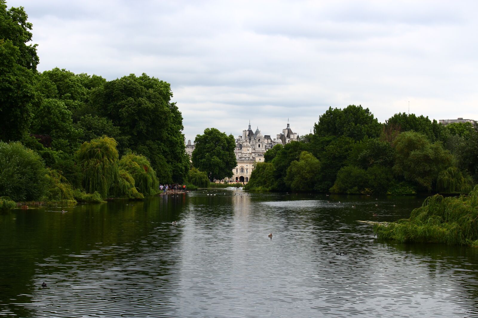 Canon EOS 700D (EOS Rebel T5i / EOS Kiss X7i) sample photo. England, lake, forest photography