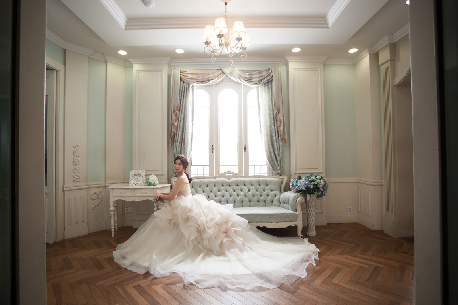 Canon EOS 5D Mark II sample photo. Marriage, wedding, wedding dress photography