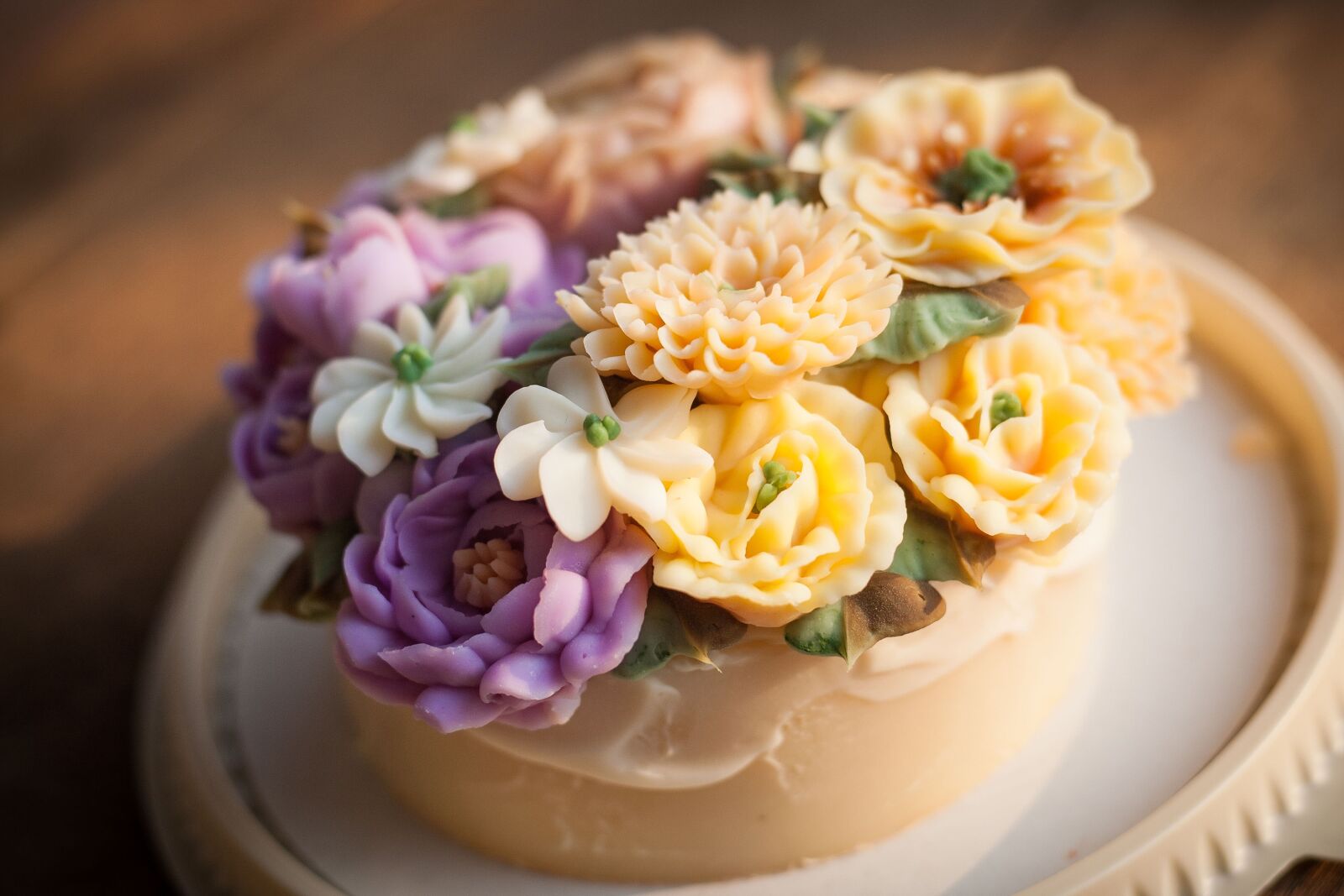 Canon EOS-1D Mark III + Canon EF 50mm F1.8 STM sample photo. Sweets, flower cake, cake photography
