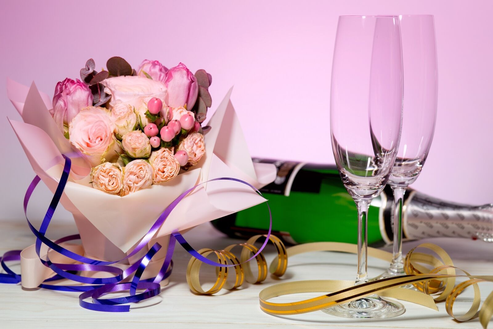 Canon EF 85mm F1.8 USM sample photo. Love, glass, celebration photography