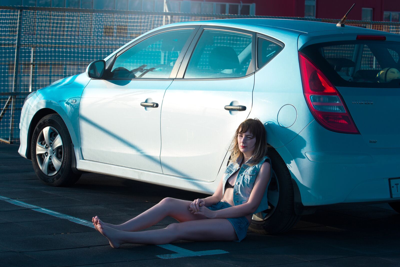 Canon EOS 60D sample photo. Girl, alcohol, auto photography