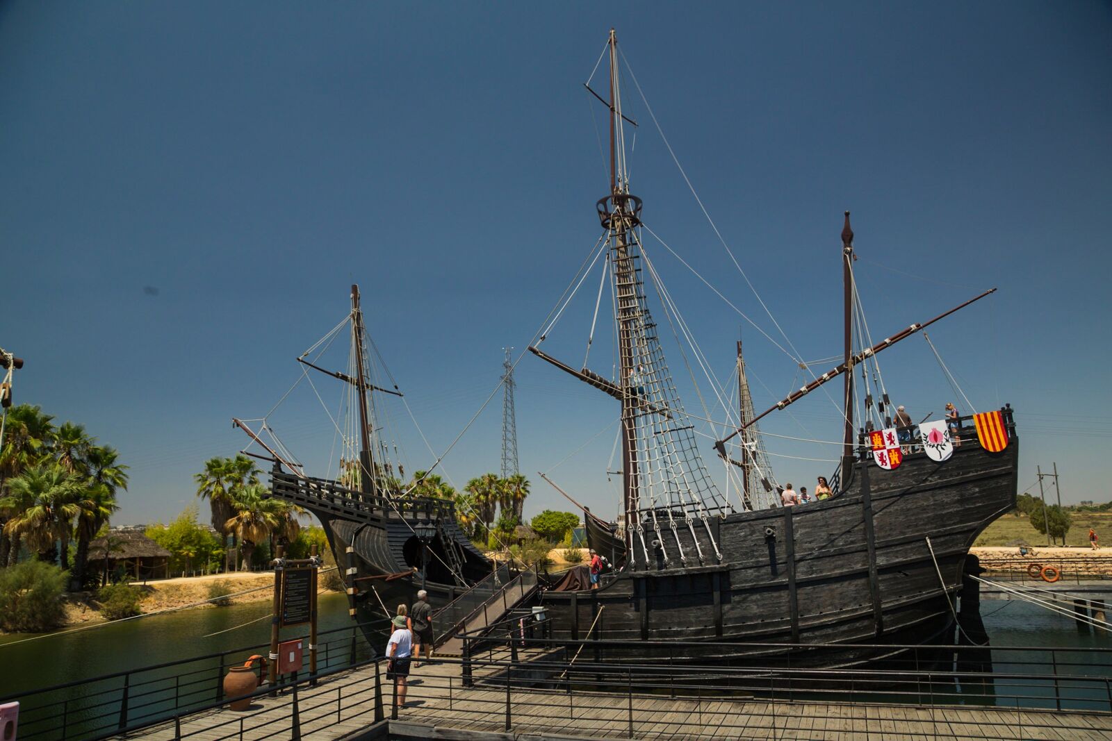 Canon EF 24-105mm F4L IS USM sample photo. Columbus, ship, spain photography