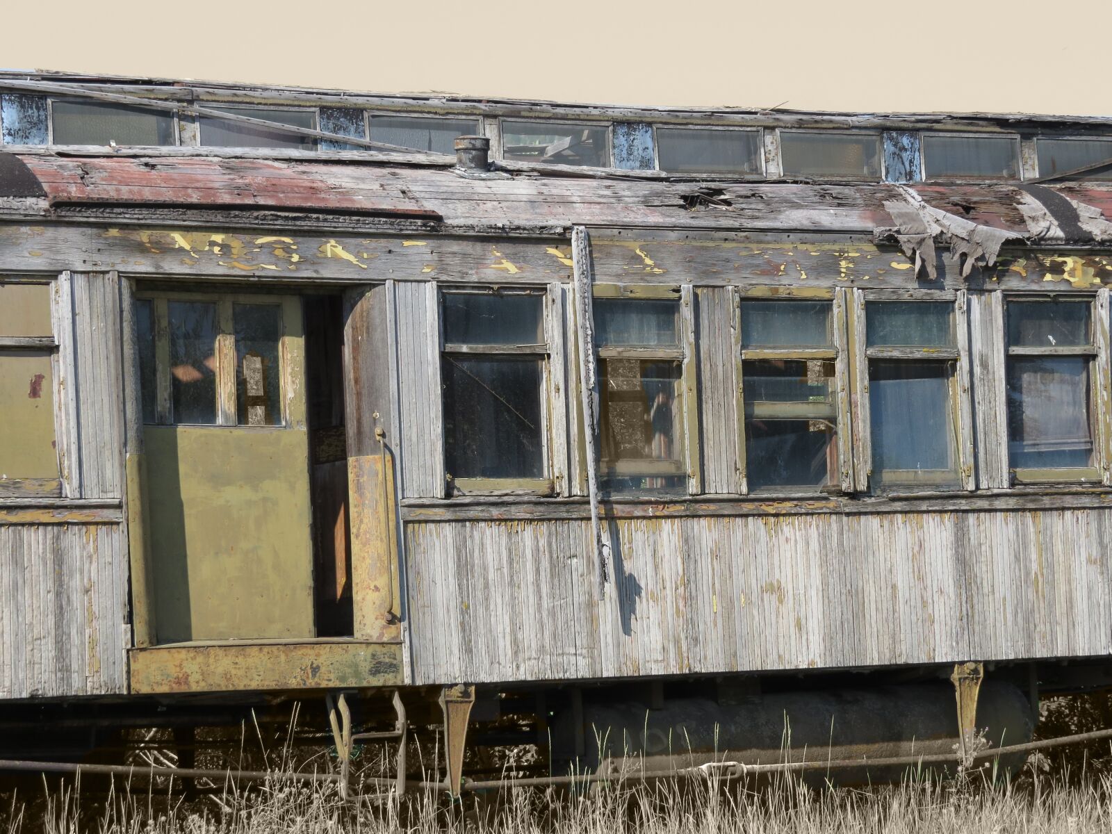 Canon PowerShot SX50 HS sample photo. Train, old, rail cars photography