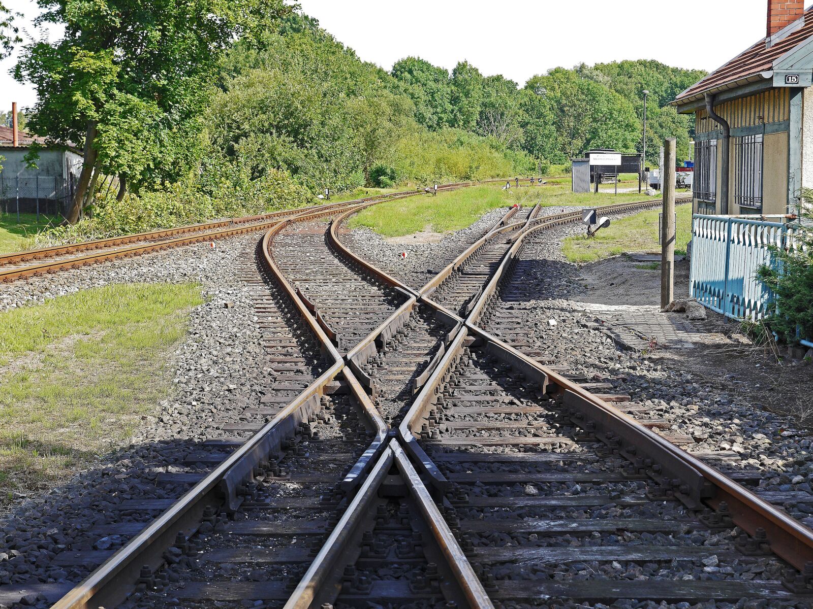 Panasonic Lumix DMC-GH3 sample photo. Railway, track crossing, normal photography