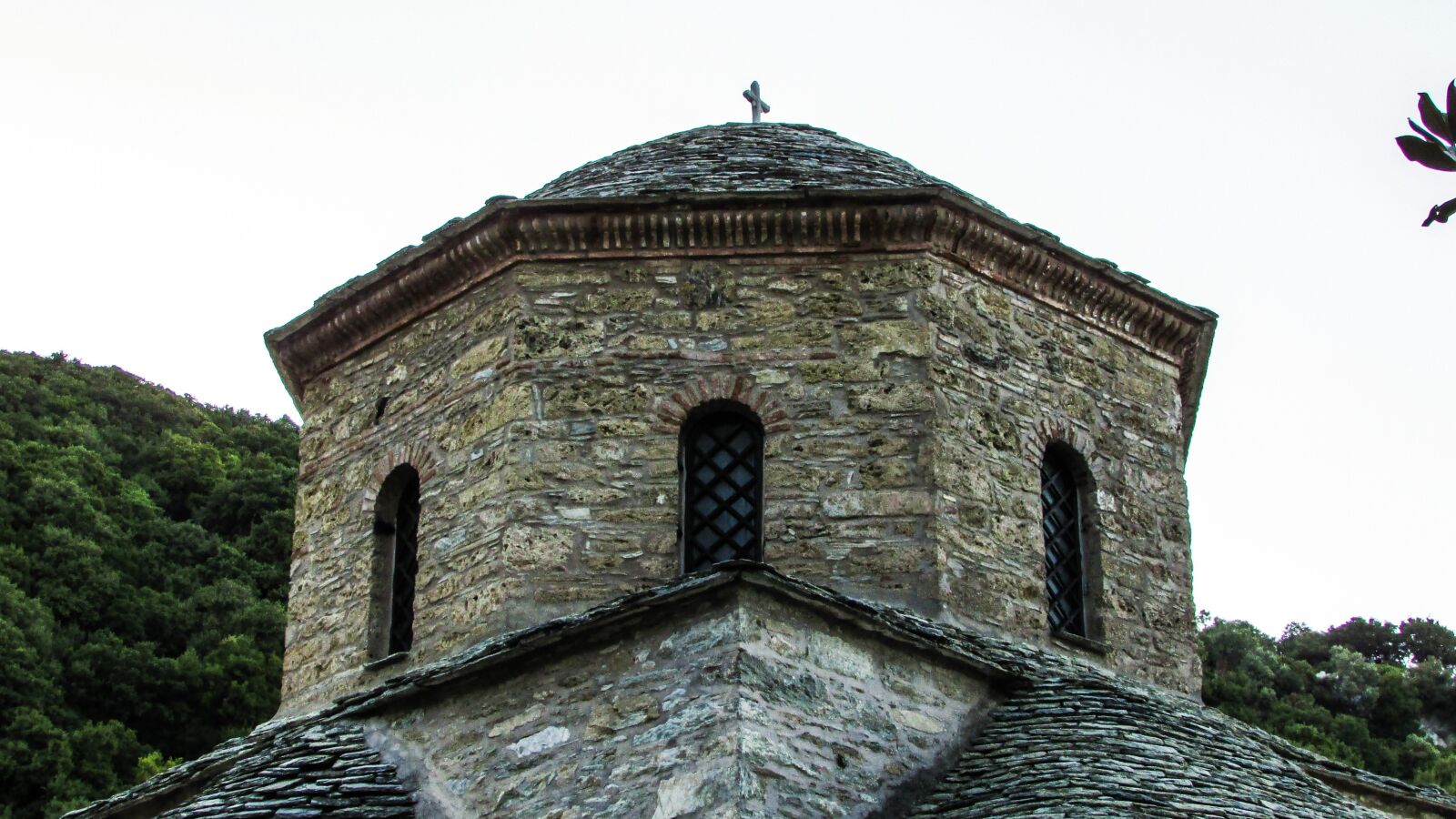 Canon PowerShot SX400 IS sample photo. Monastery, church, architecture photography