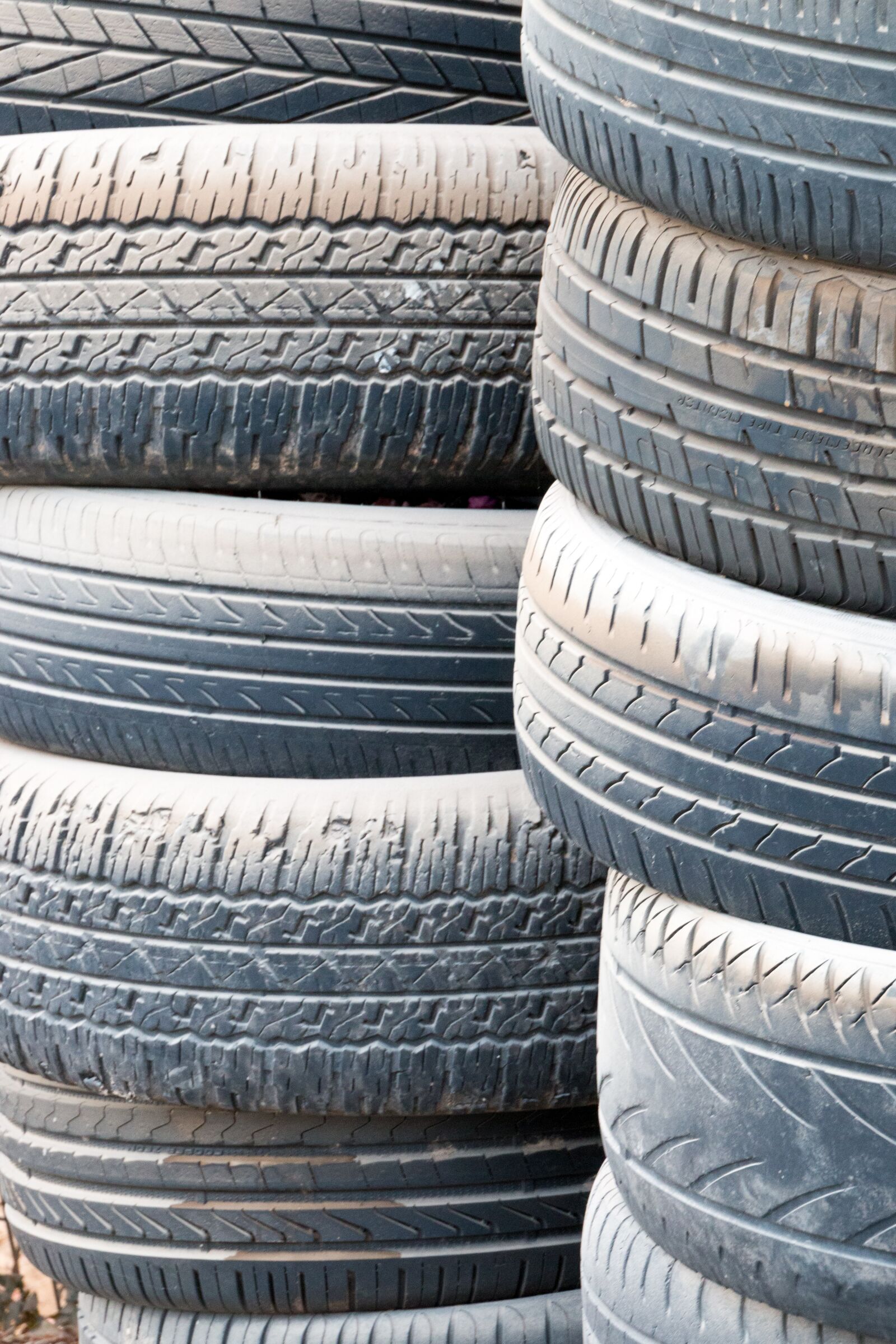 Canon EOS 70D sample photo. Wheel, tire, vehicle photography