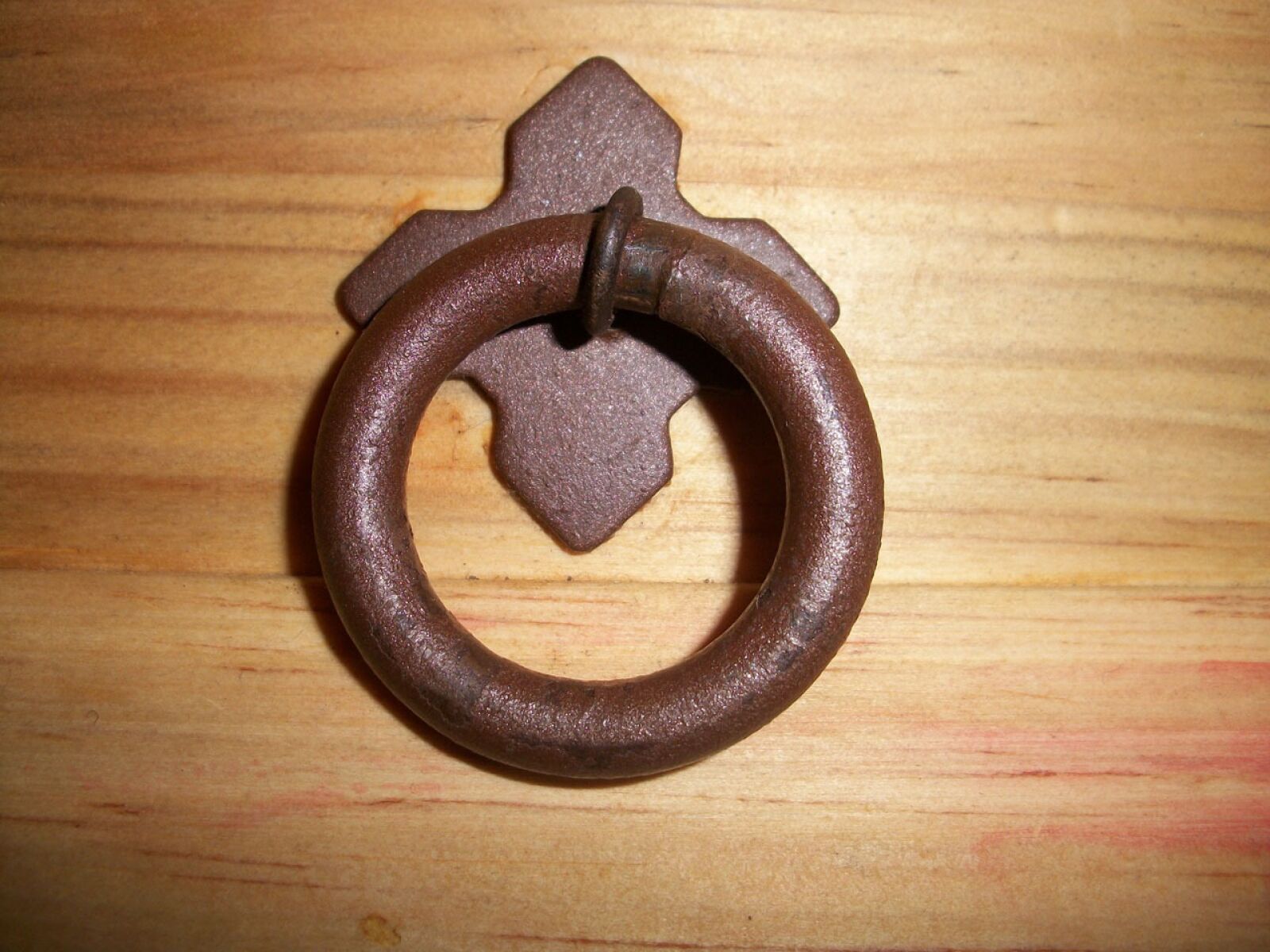 Kodak EASYSHARE M340 DIGITAL CAMERA sample photo. Shackle, iron, wrought photography