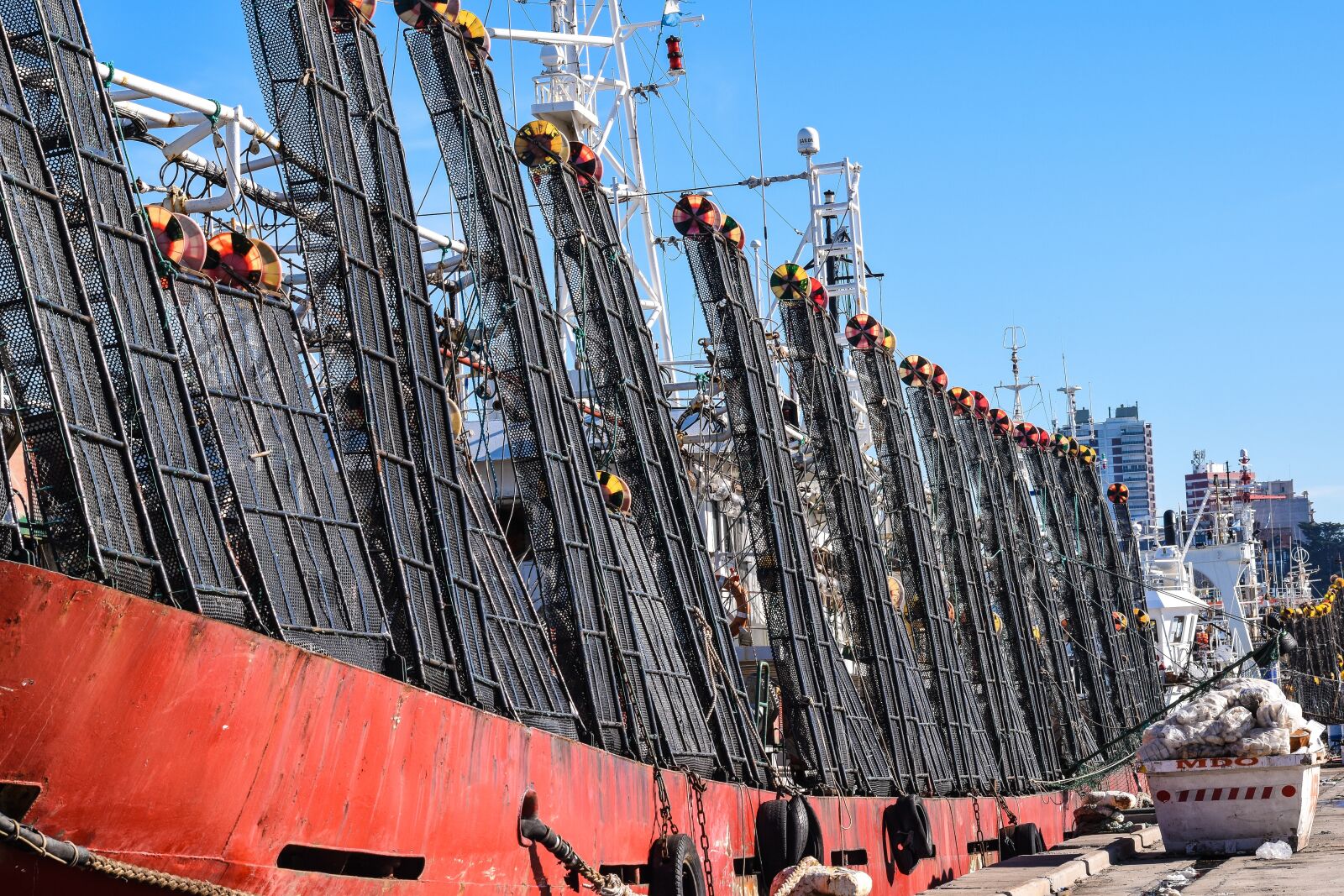 Nikon D5500 sample photo. Boat, fishing, port photography
