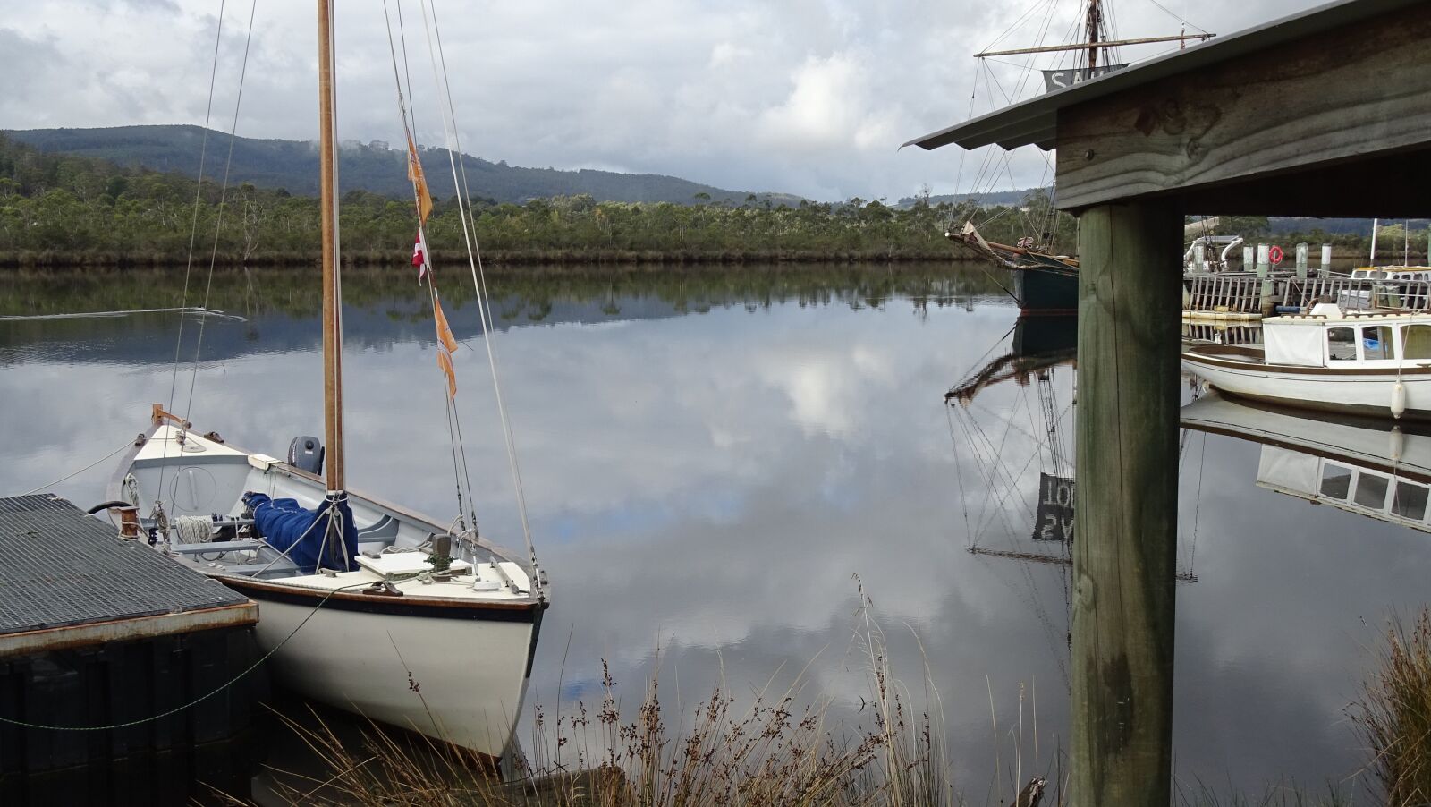 Sony Cyber-shot DSC-HX350 sample photo. Tasmania, boat, lake photography