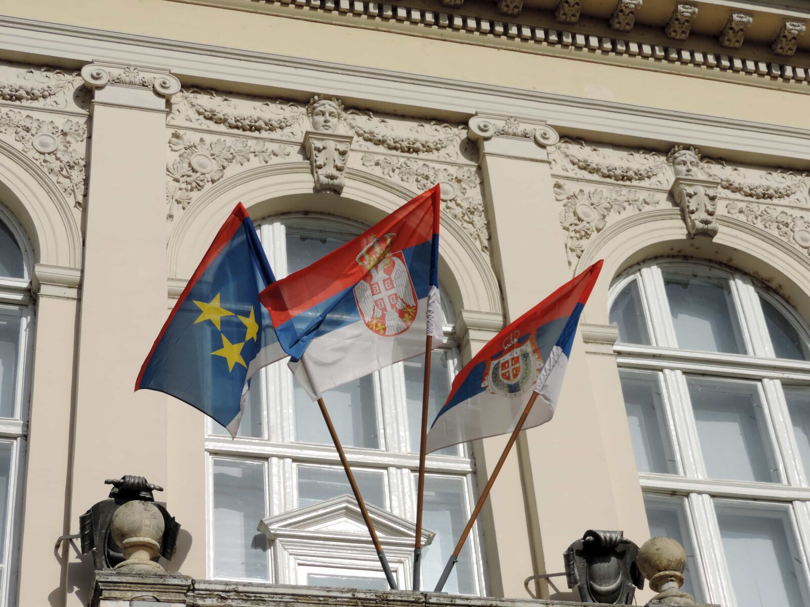 Nikon Coolpix P520 sample photo. Democracy, exterior, flag, serbia photography