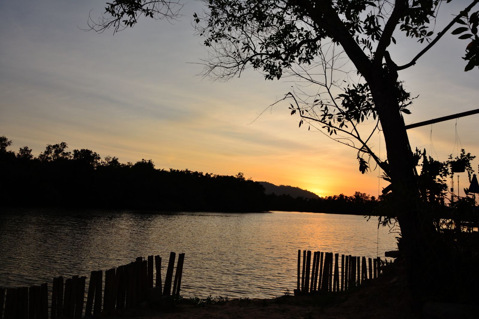 Nikon D5200 sample photo. River, sunset, thailand photography
