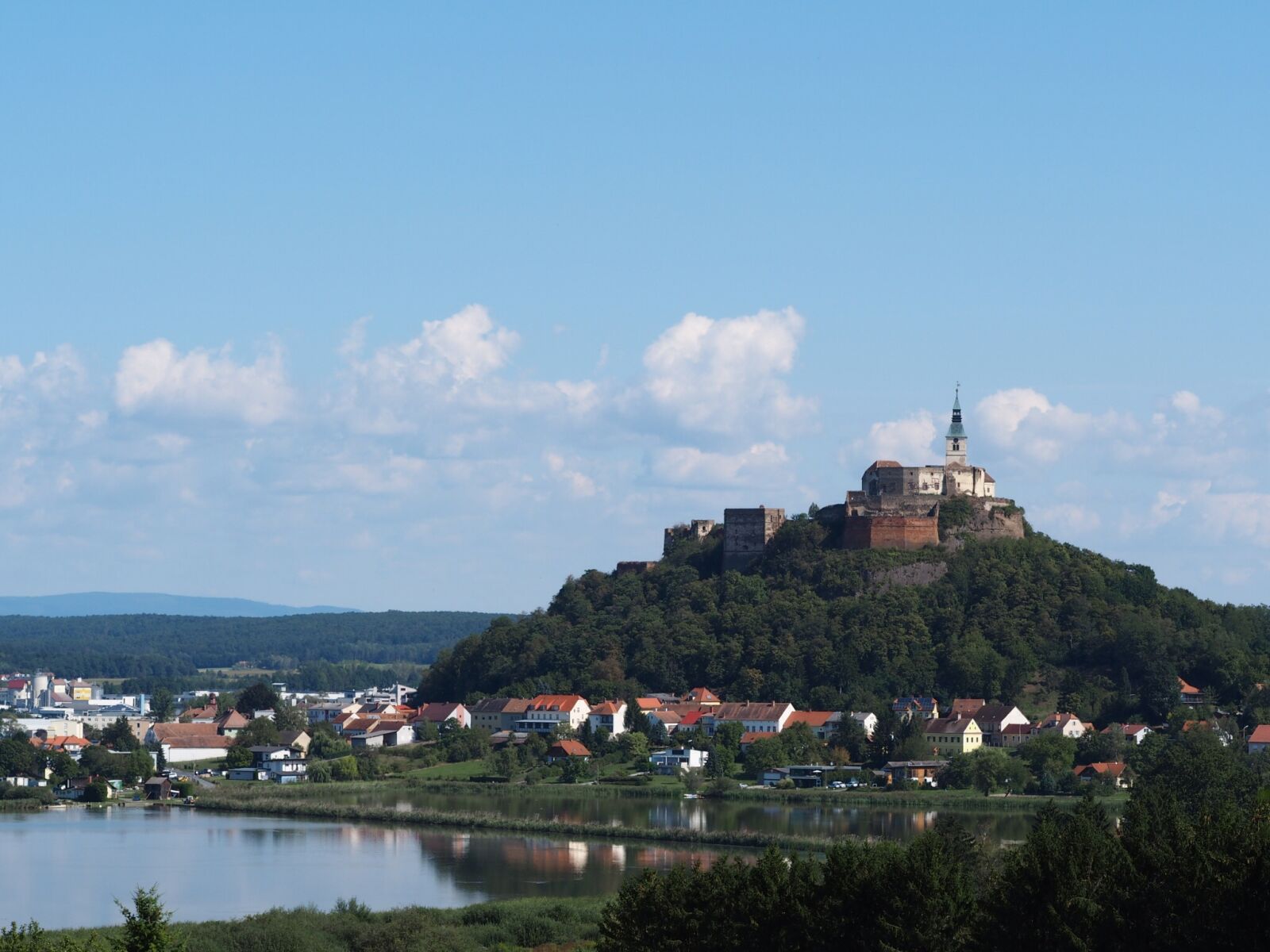 Olympus PEN E-PL7 sample photo. Castle, burgenland, lake photography