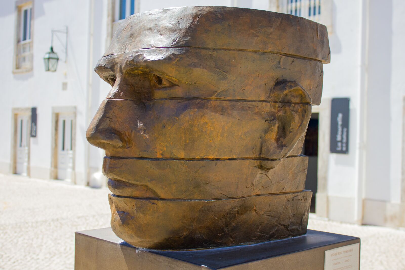 Canon EF-S 18-55mm F3.5-5.6 IS sample photo. Face, sculpture, statue photography