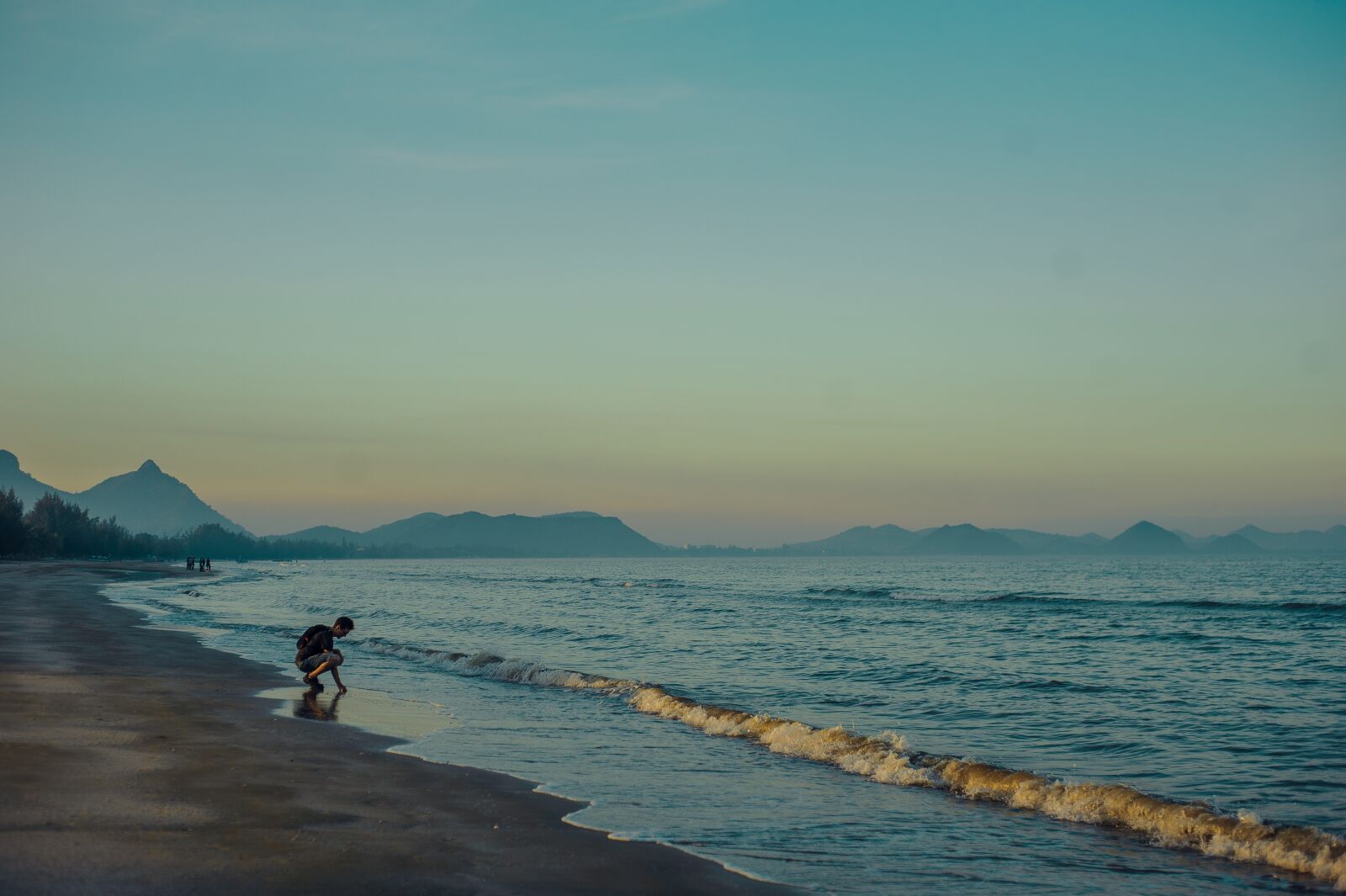 Nikon D700 sample photo. Thailand, shore, sand photography