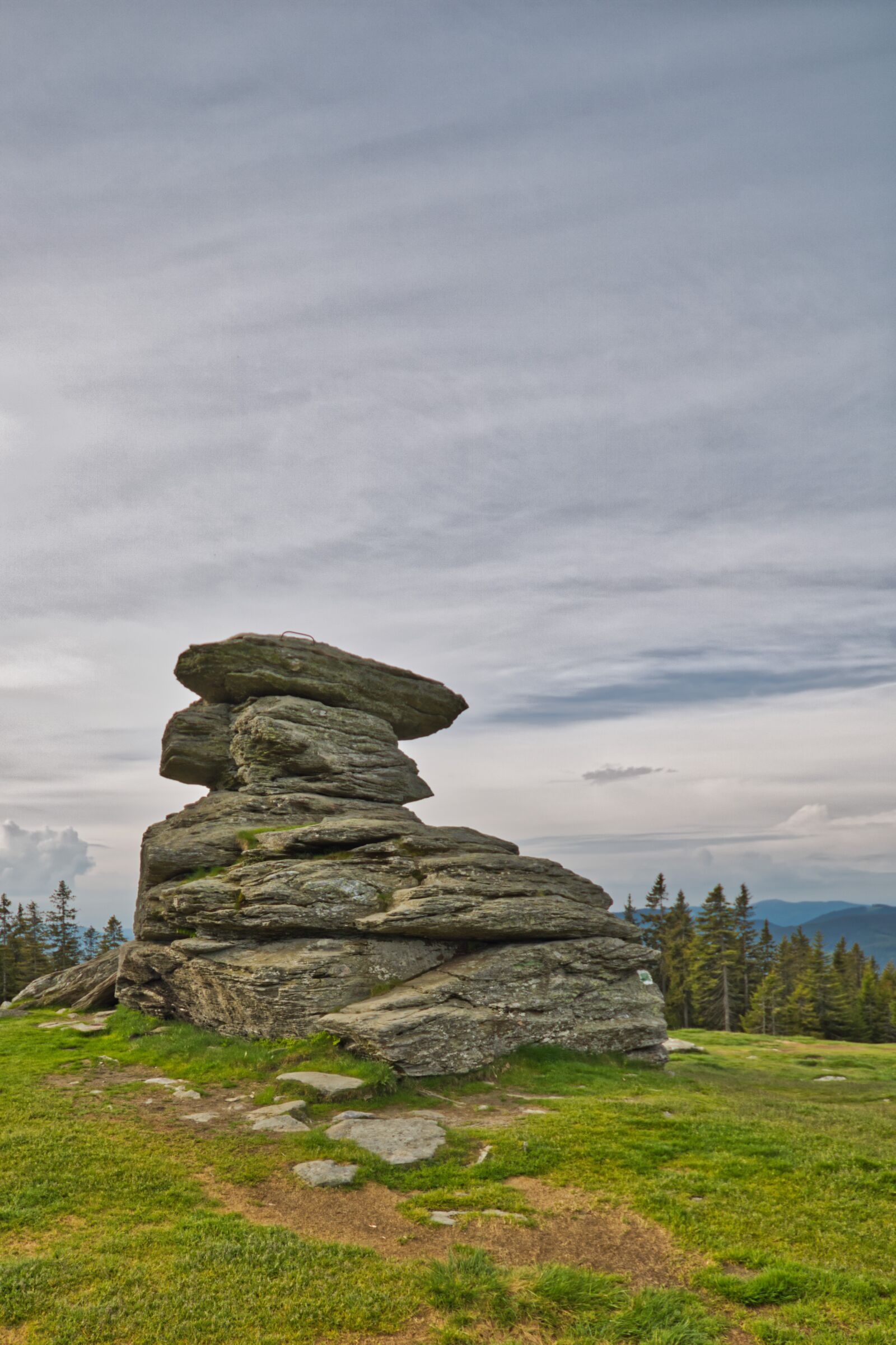 Canon EOS 750D (EOS Rebel T6i / EOS Kiss X8i) sample photo. Rock, devil stone, clouds photography