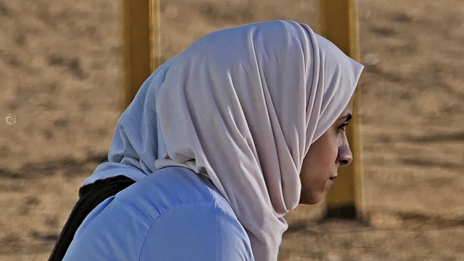 Panasonic Lumix DMC-FZ1000 sample photo. Islam, islamic girl, jordan photography