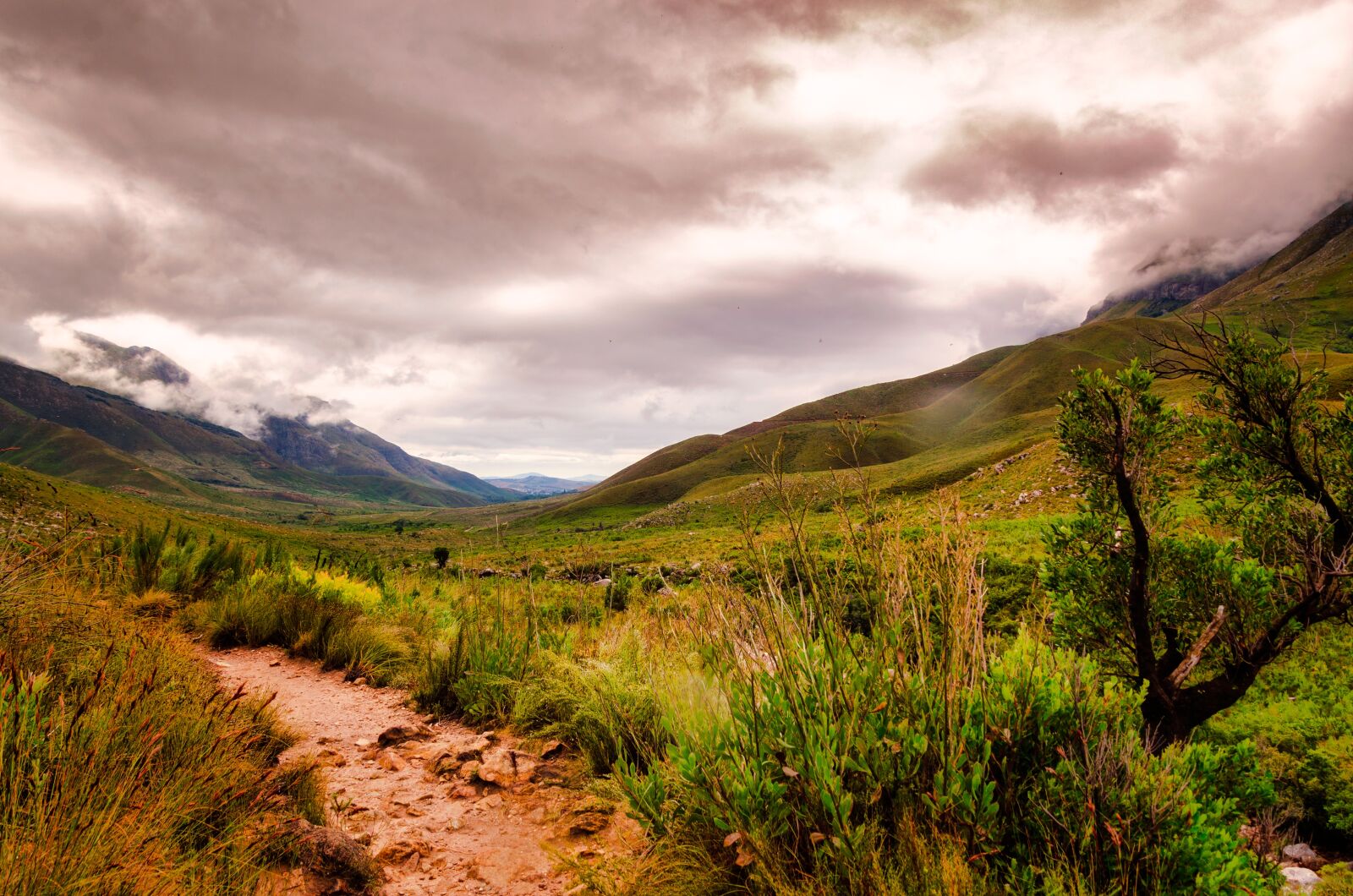 Nikon D7000 sample photo. Mountains, hiking, sky photography