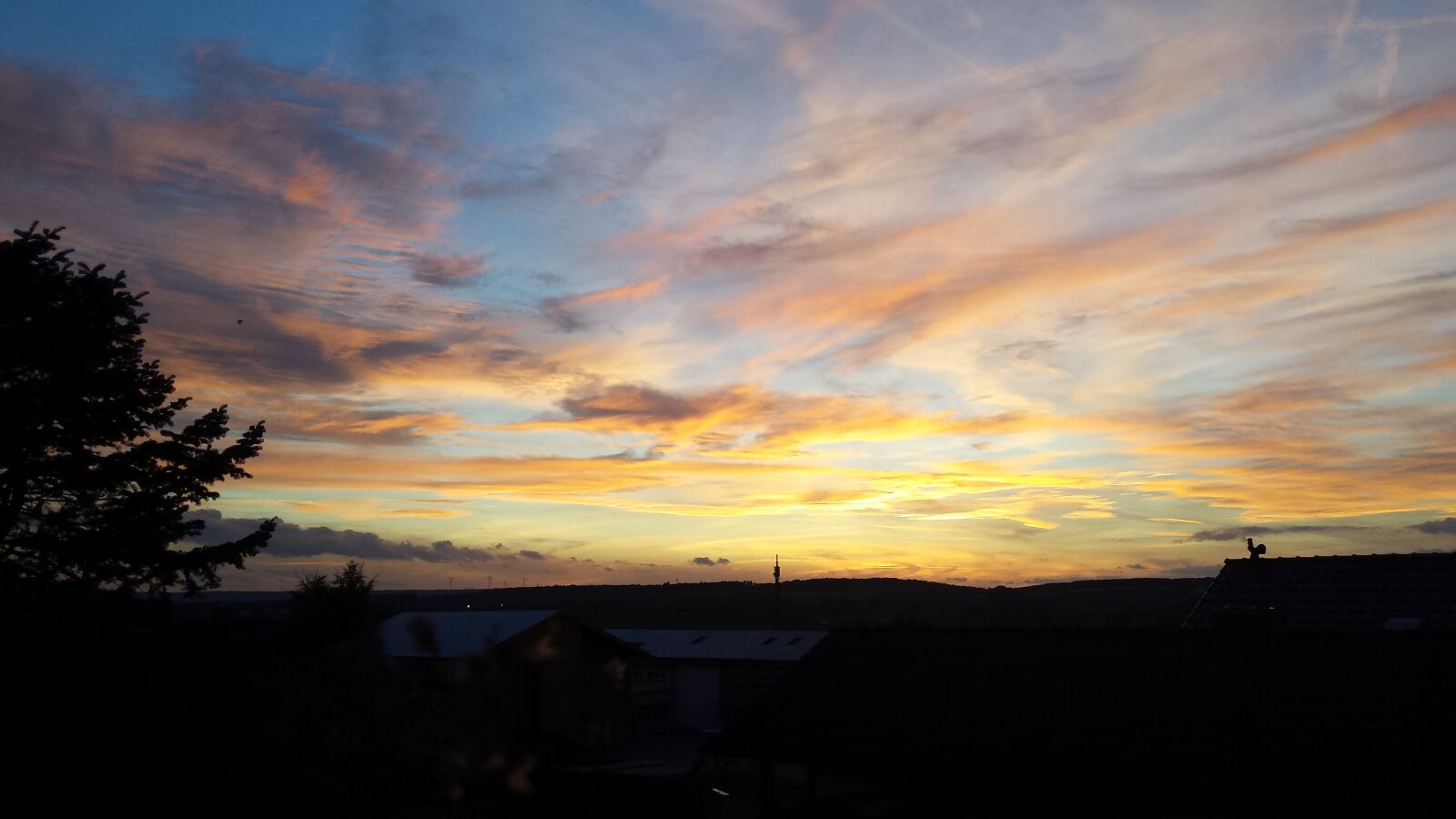 Samsung Galaxy S4 sample photo. Sunset, sky, clouds photography