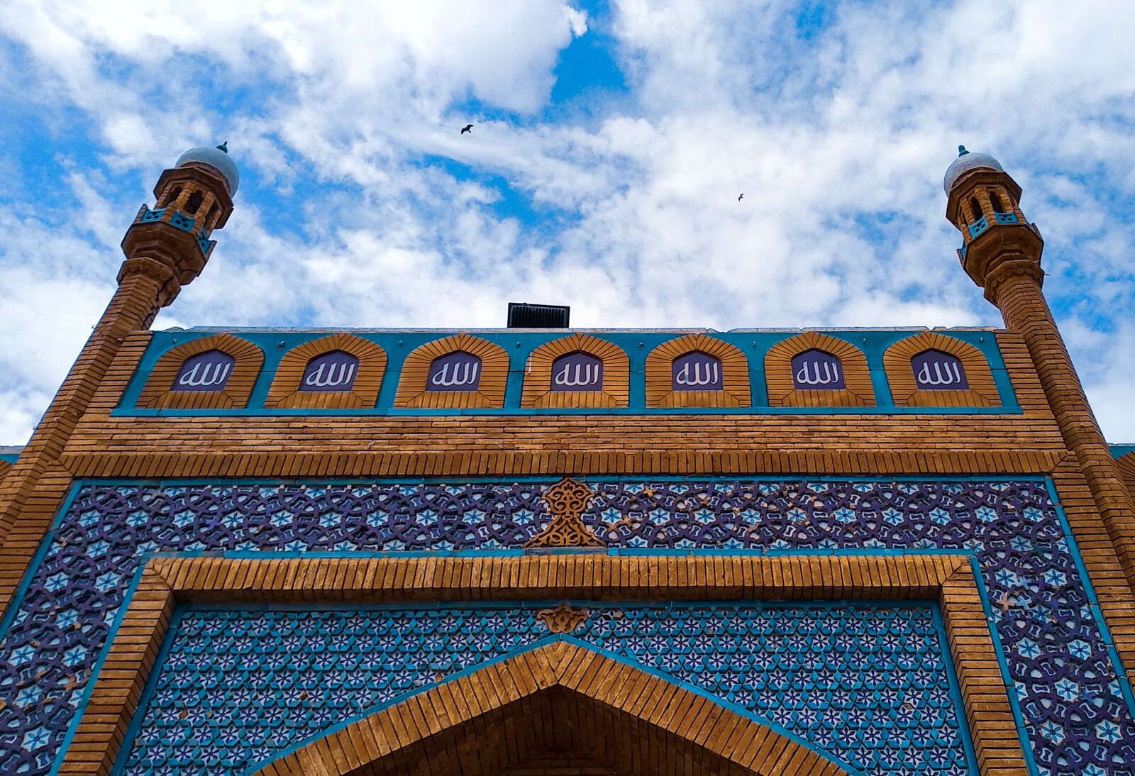 Xiaomi Mi A1 sample photo. Mosque, ancient, muslim photography