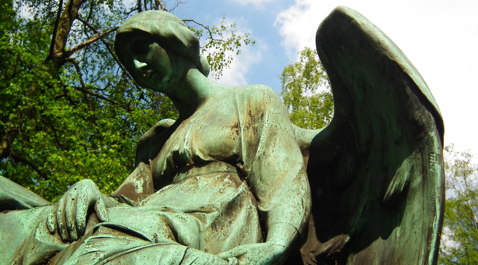 FujiFilm FinePix HS10 (FinePix HS11) sample photo. Tombstone, last calm, graves photography
