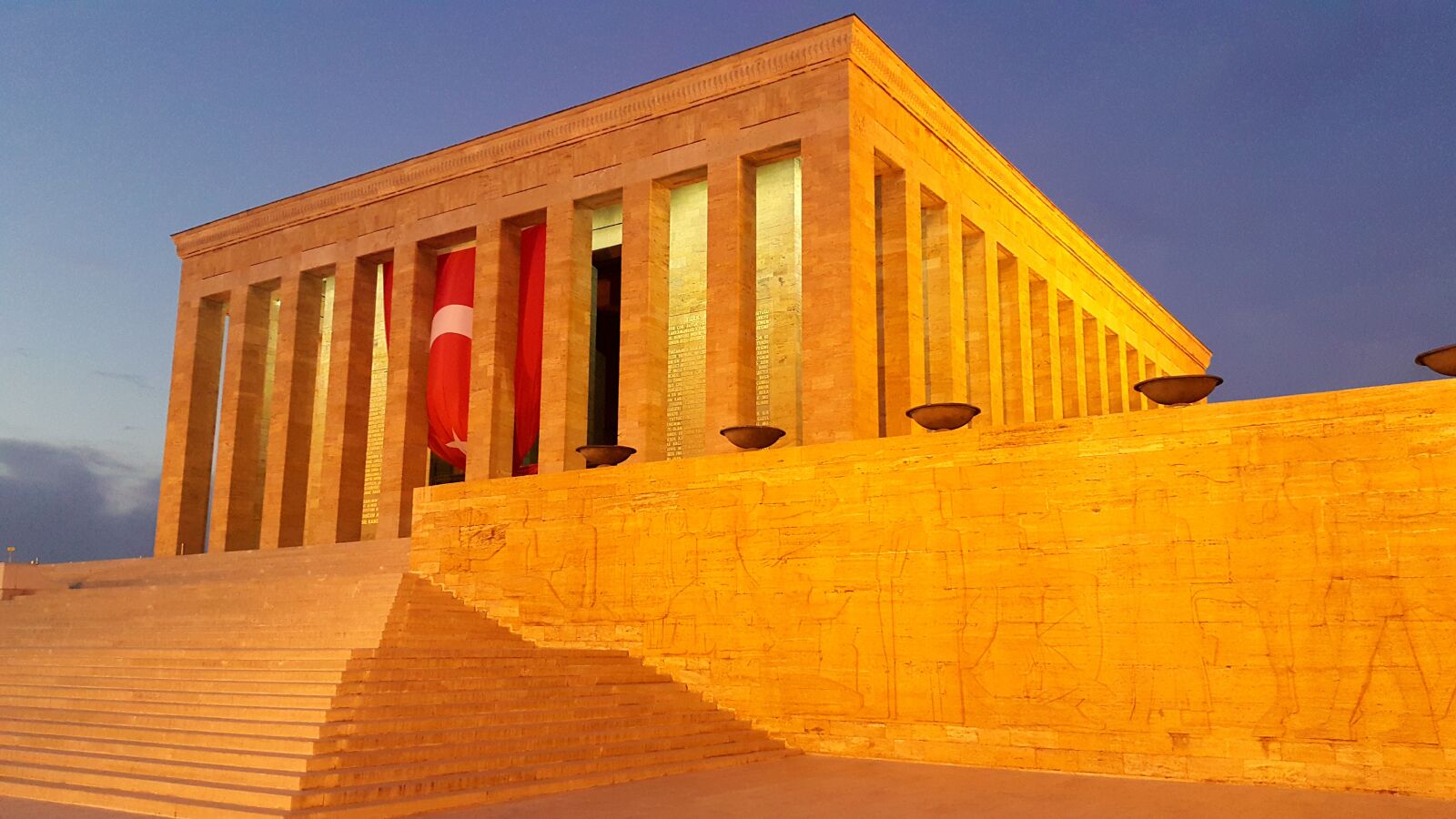 Samsung Galaxy Note4 sample photo. Flag, n mausoleum, forex photography