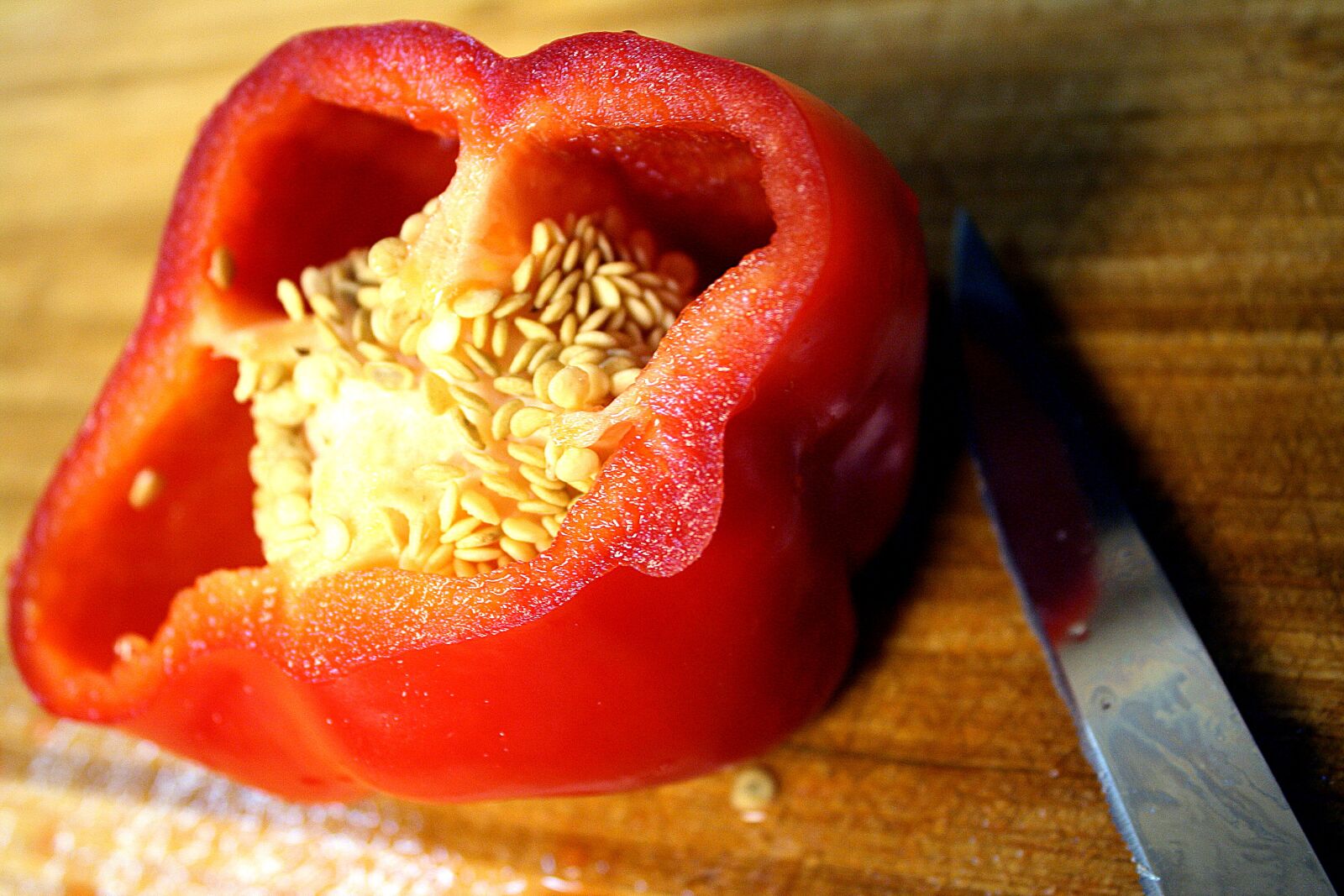Canon EOS 1000D (EOS Digital Rebel XS / EOS Kiss F) sample photo. Halved, red, bell pepper photography