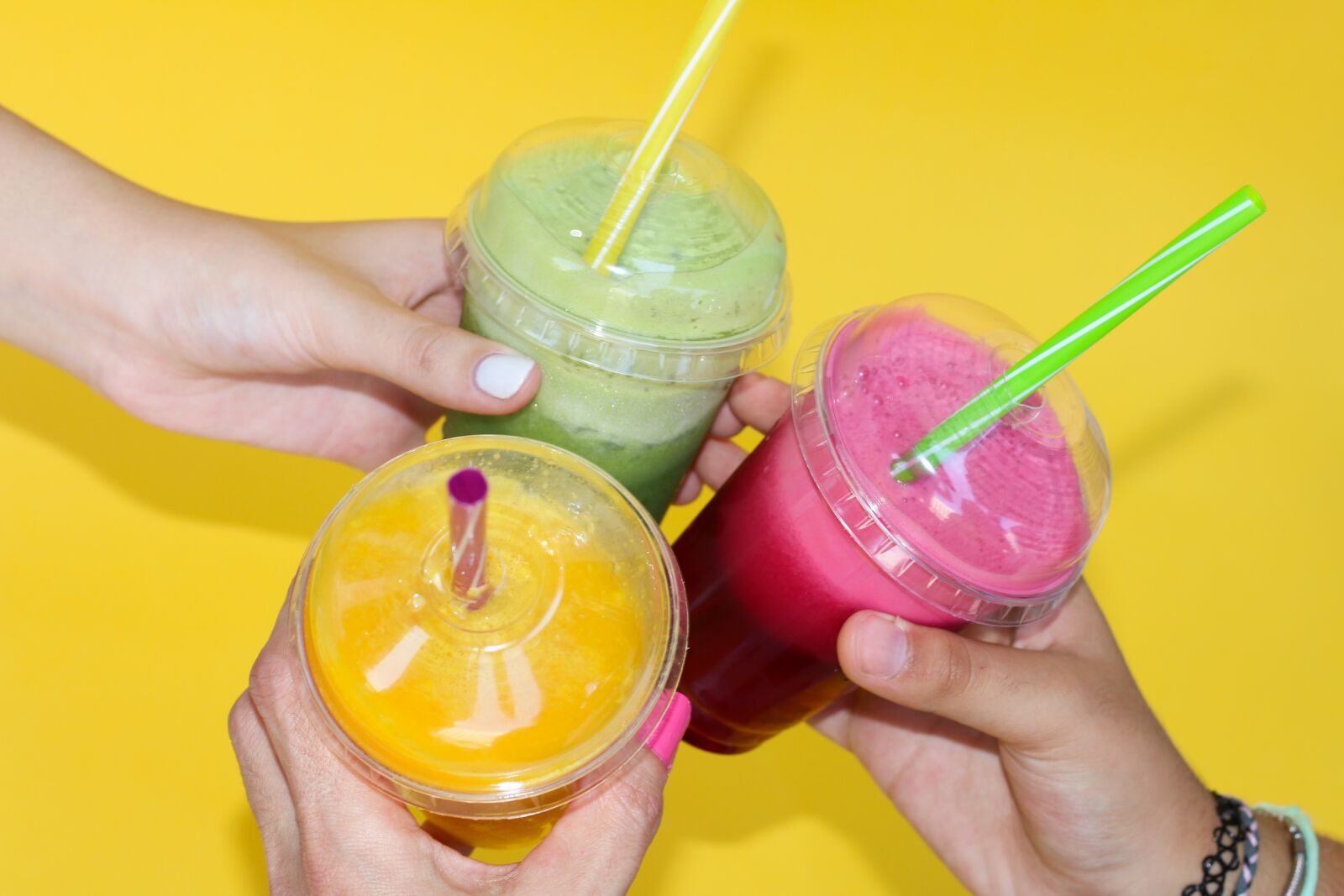 Canon EOS 70D + Canon EF 50mm F1.8 STM sample photo. Smoothies, yogurt bar, softdrinks photography