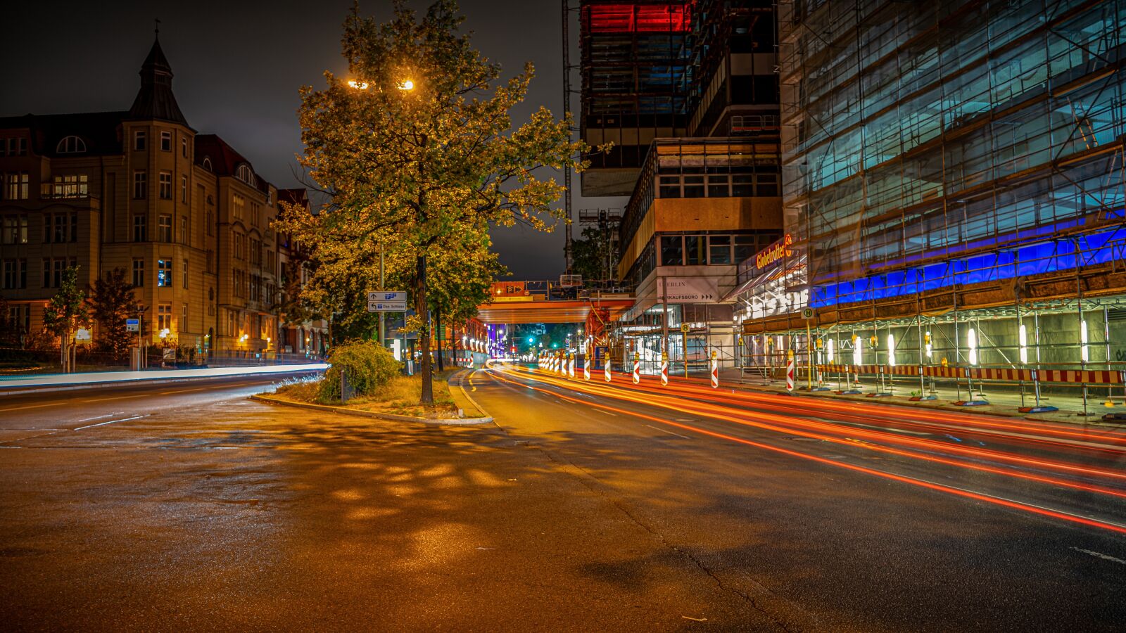 Sony a7 II + Sony FE 28-70mm F3.5-5.6 OSS sample photo. Road, lights, site photography