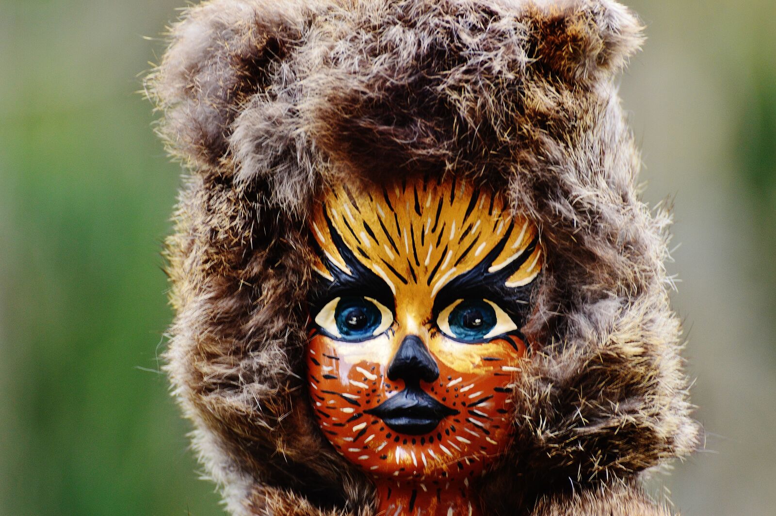 Nikon D3200 sample photo. Doll, cat, painting photography