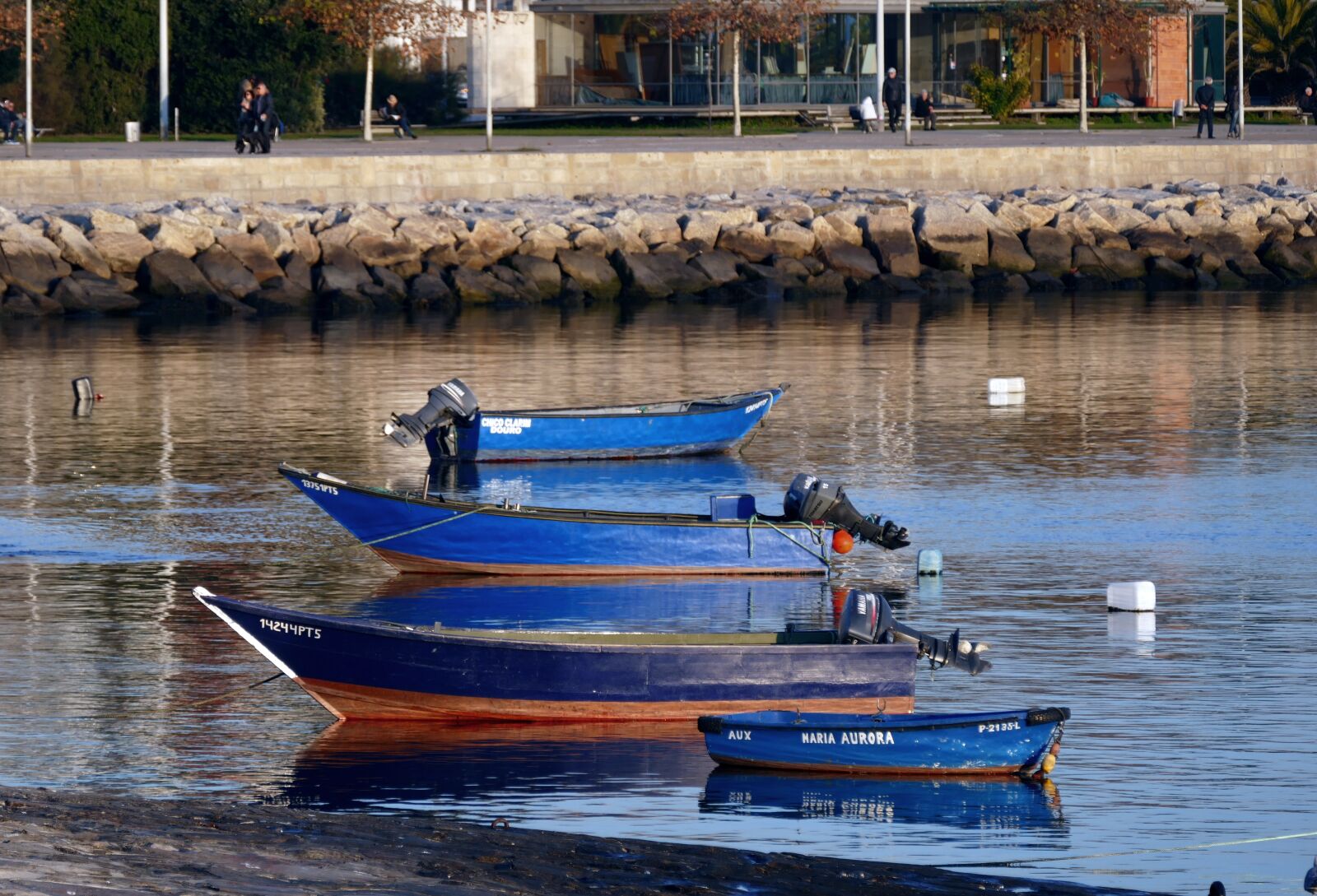 Panasonic Lumix DMC-FZ1000 sample photo. Boat, cutter, hawser photography