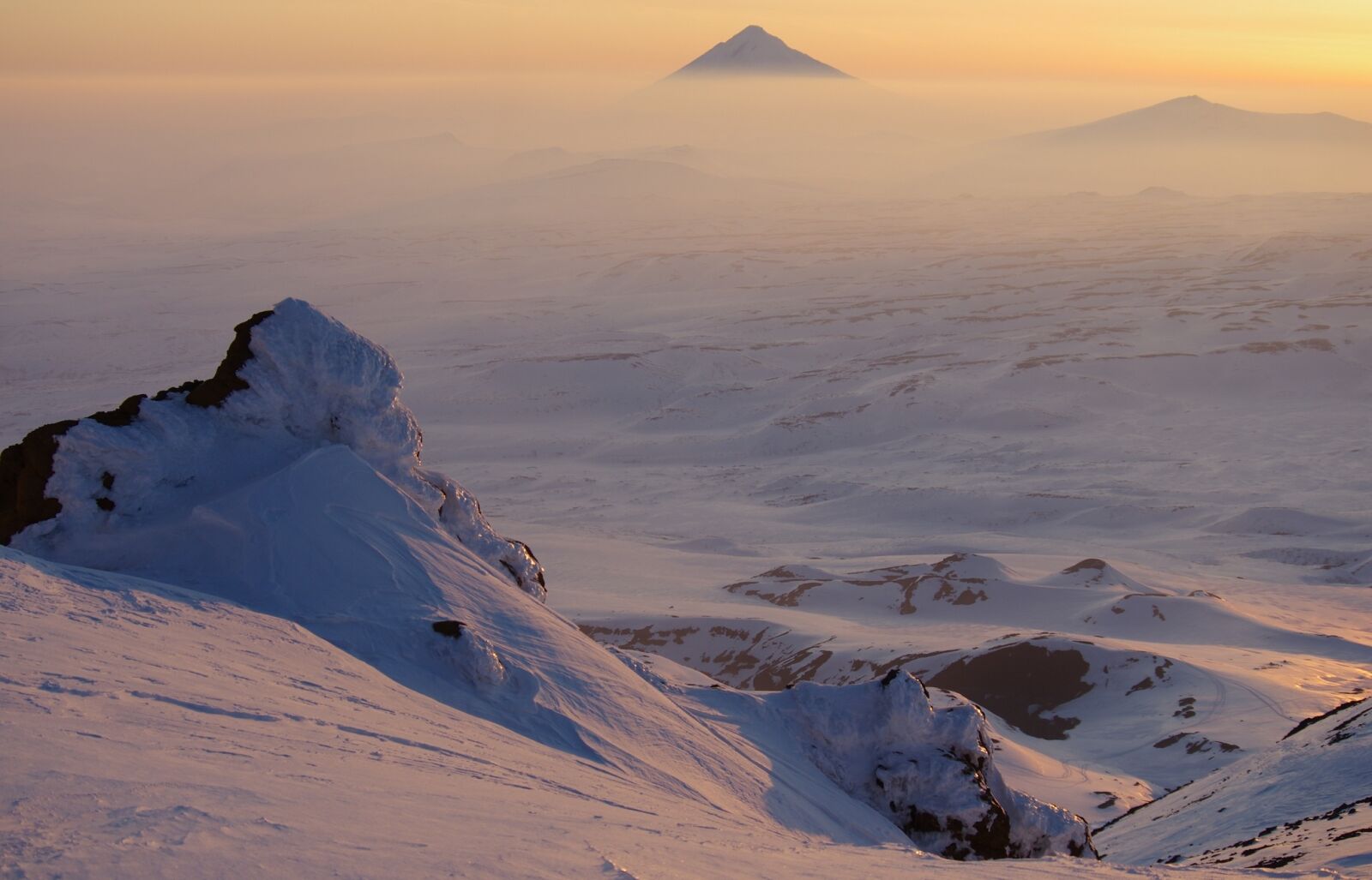 Pentax K-5 sample photo. Sunset, volcano, the foot photography