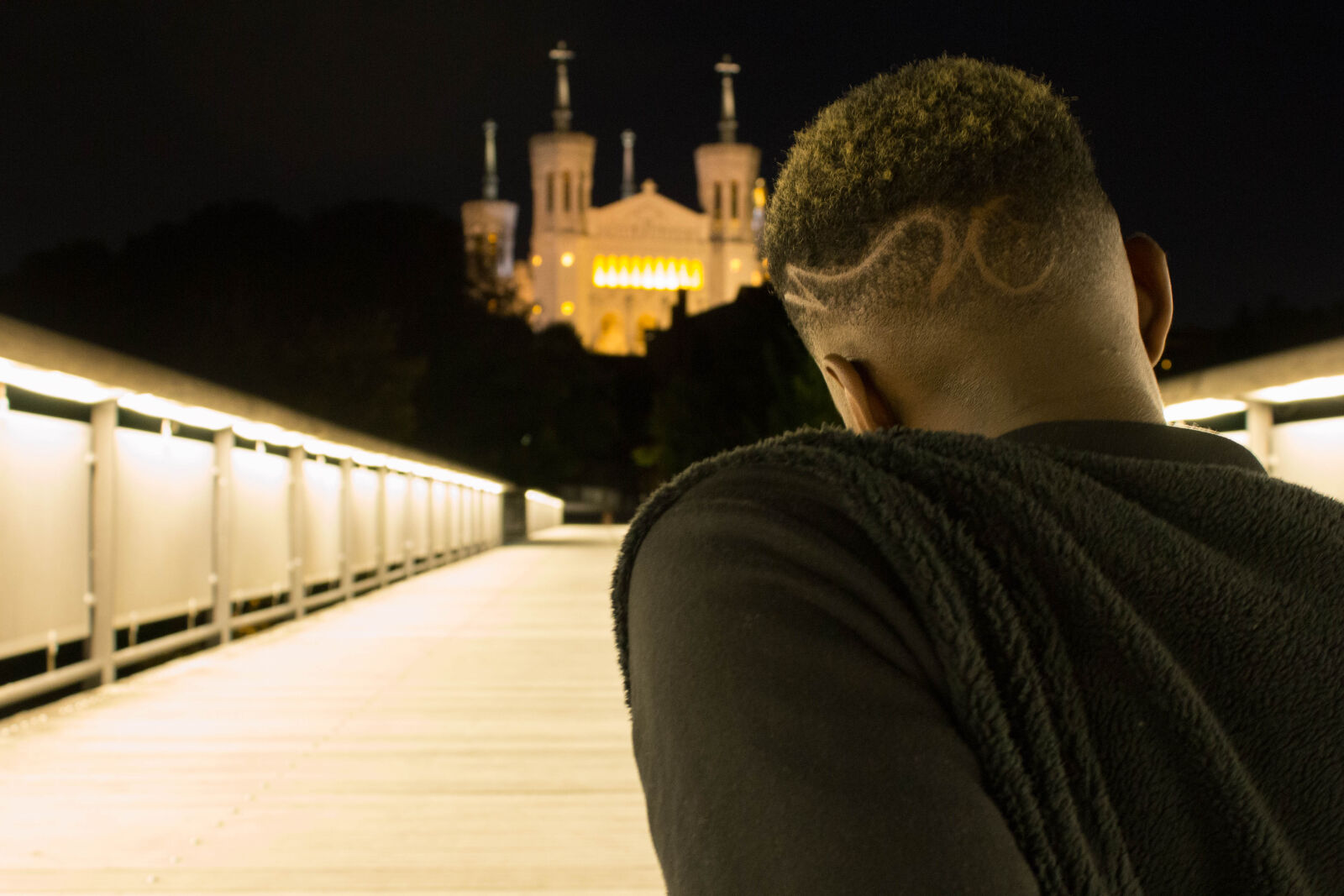Canon EOS 60D sample photo. Back, bridge, cathedral, male photography