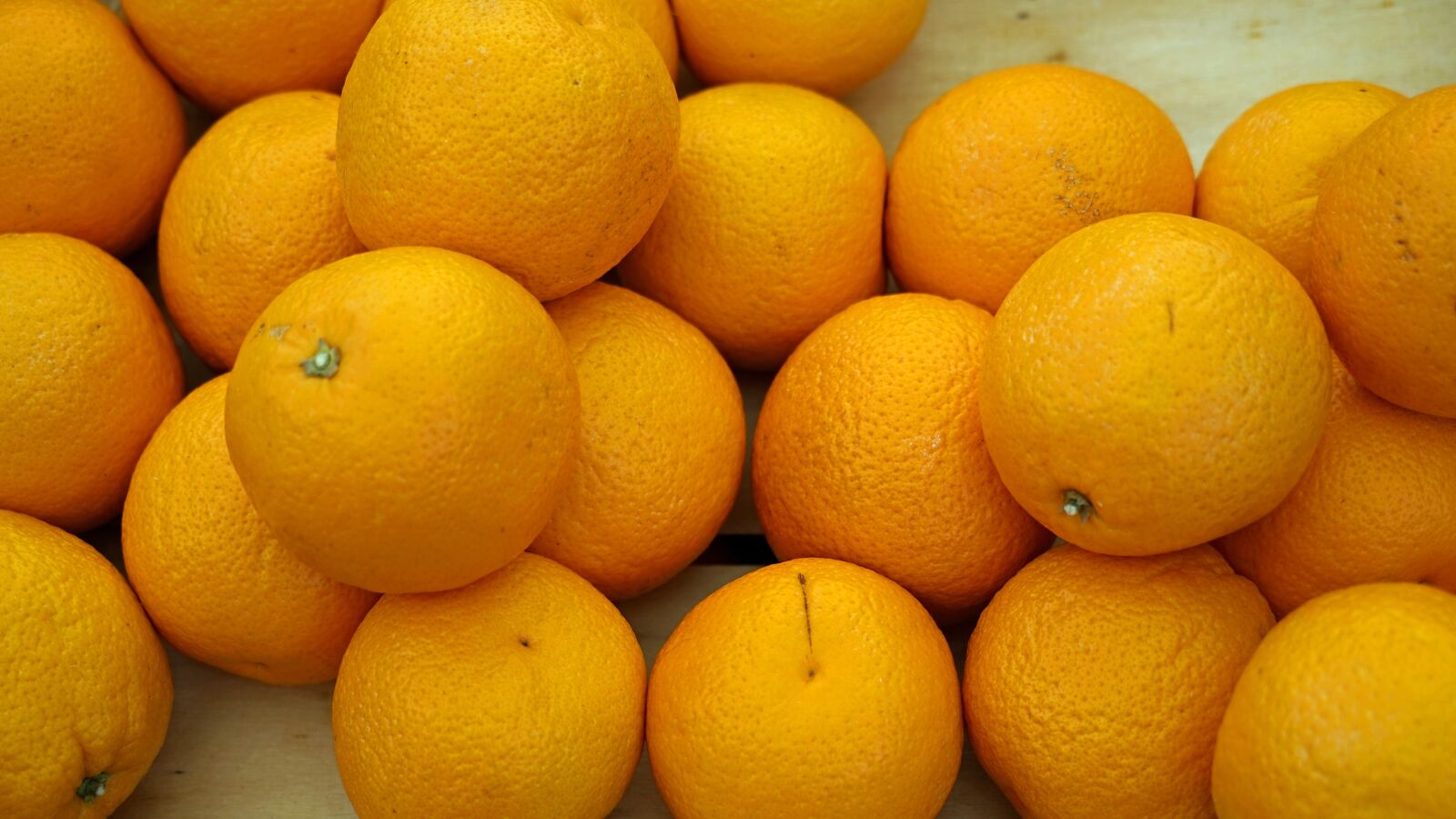 Sony FE 24-240mm F3.5-6.3 OSS sample photo. Oranges, fruit, citrus fruits photography