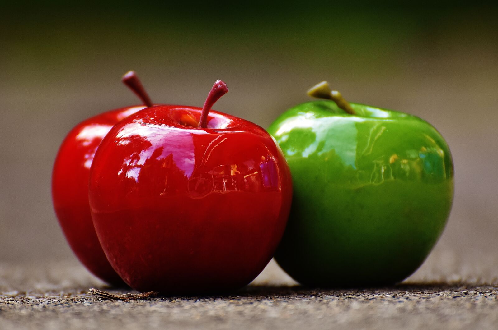 Nikon D7200 sample photo. Apple, red, green photography