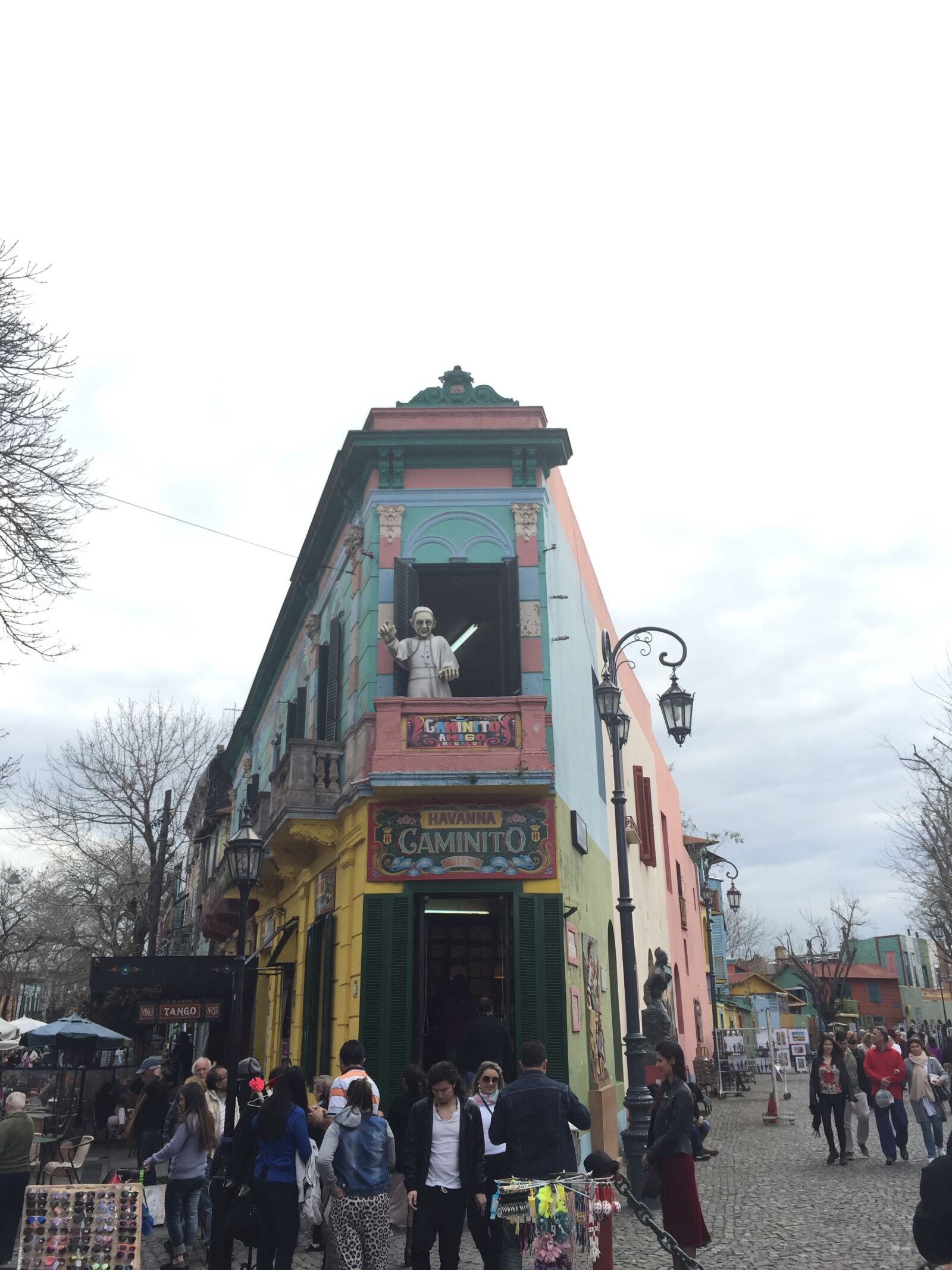 iPhone 6 Plus back camera 4.15mm f/2.2 sample photo. Argentina, buenos aires, street photography