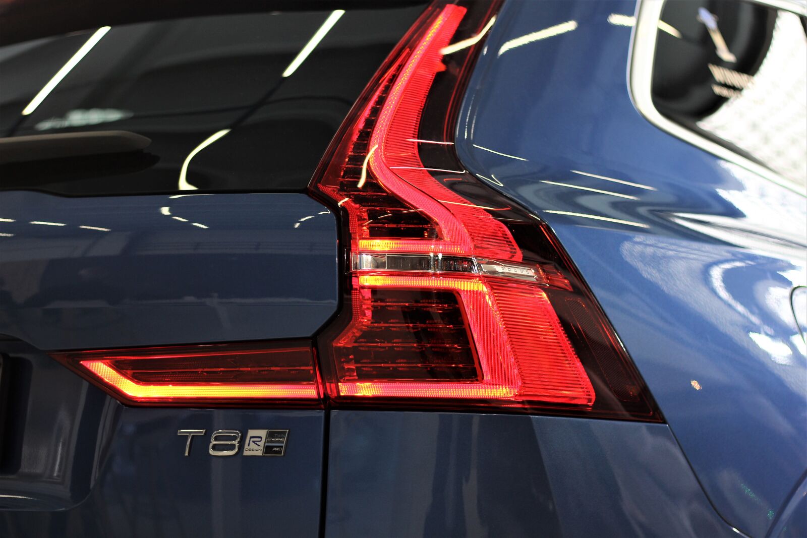 Canon EF 50mm F1.8 II sample photo. Car, volvo xc 60 photography