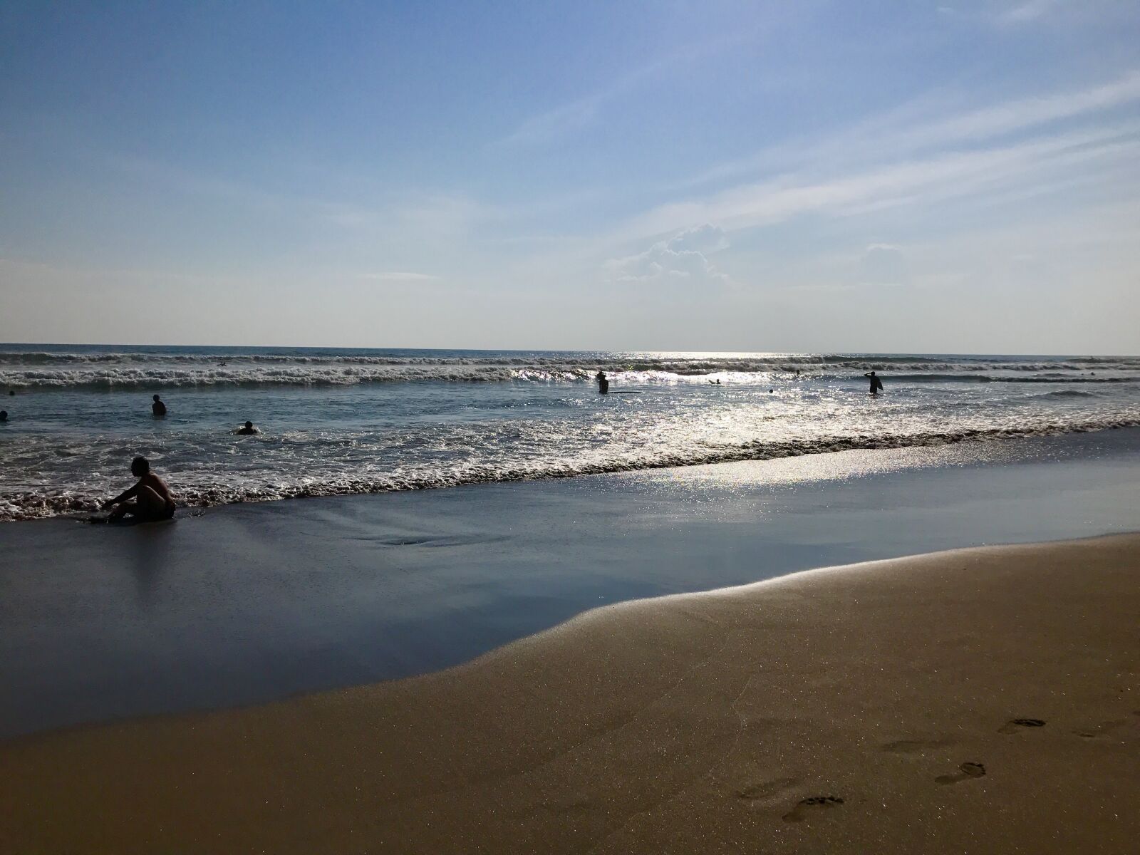 iPhone 7 Plus back dual camera 3.99mm f/1.8 sample photo. Seminyak beach, bali, beach photography